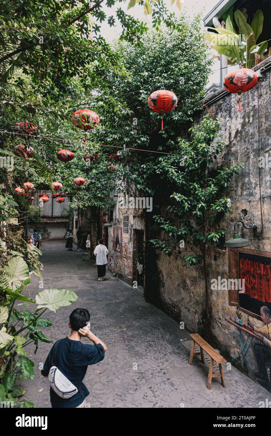 Exploring the Vibrant Tapestry of History: Kwai Chai Hong Murals 