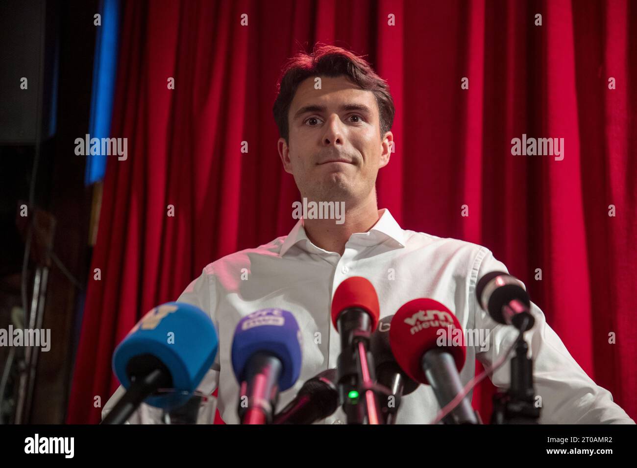Sint Niklaas, Belgium. 05th Oct, 2023. Vooruit's chairman Conner Rousseau pictured during a press conference of Flemish socialist party Vooruit chairman Conner Rousseau Sint-Niklaas, Thursday 05 October 2023. BELGA PHOTO NICOLAS MAETERLINCK Credit: Belga News Agency/Alamy Live News Stock Photo