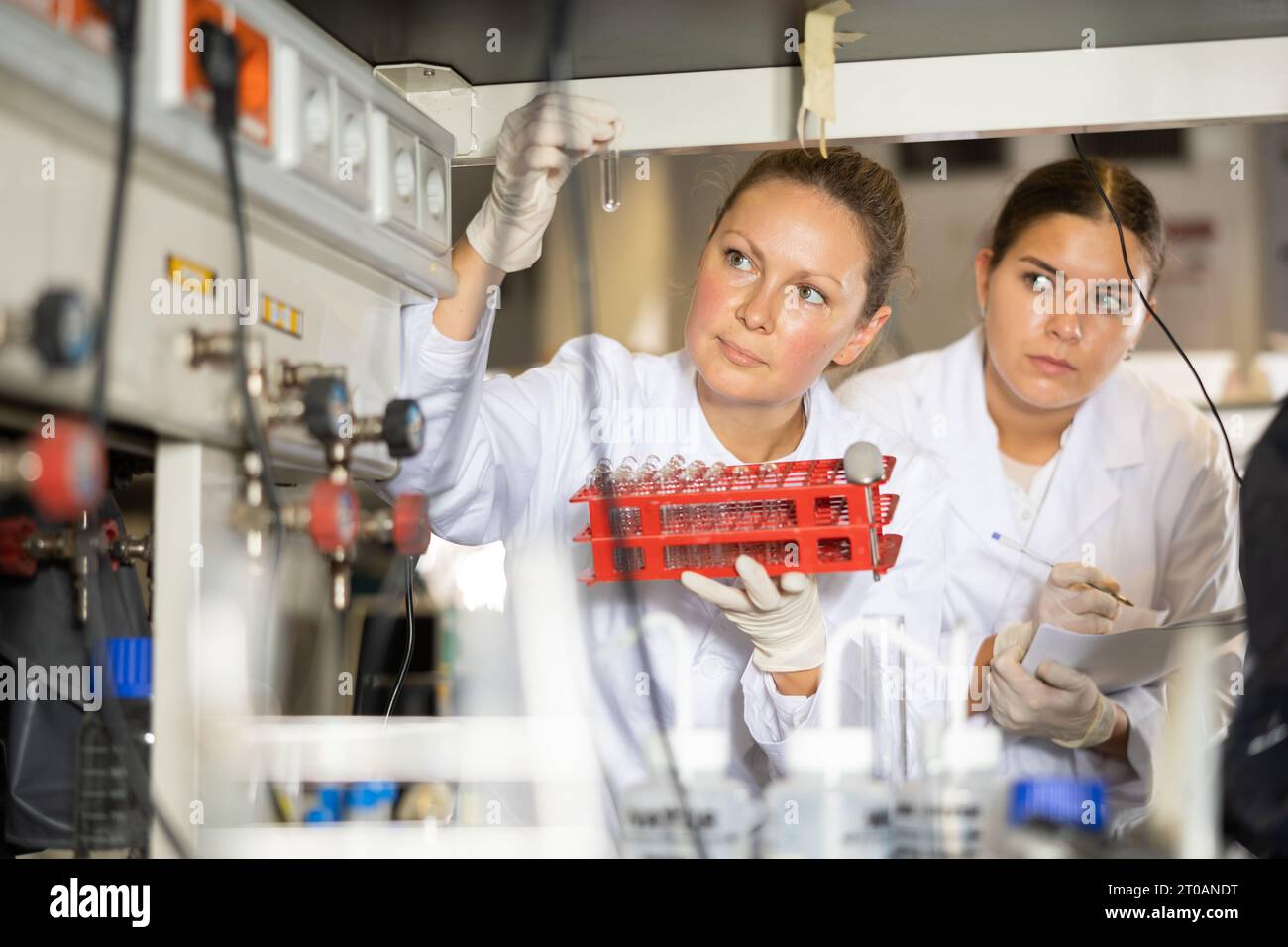 Team young laboratory technicians hi-res stock photography and images ...