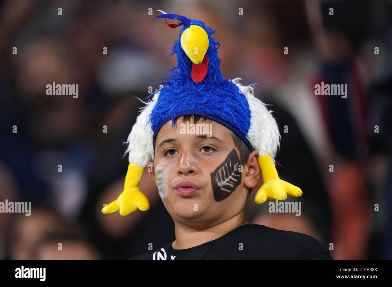 A rugby fan before the Rugby World Cup 2023, Pool A match at the OL