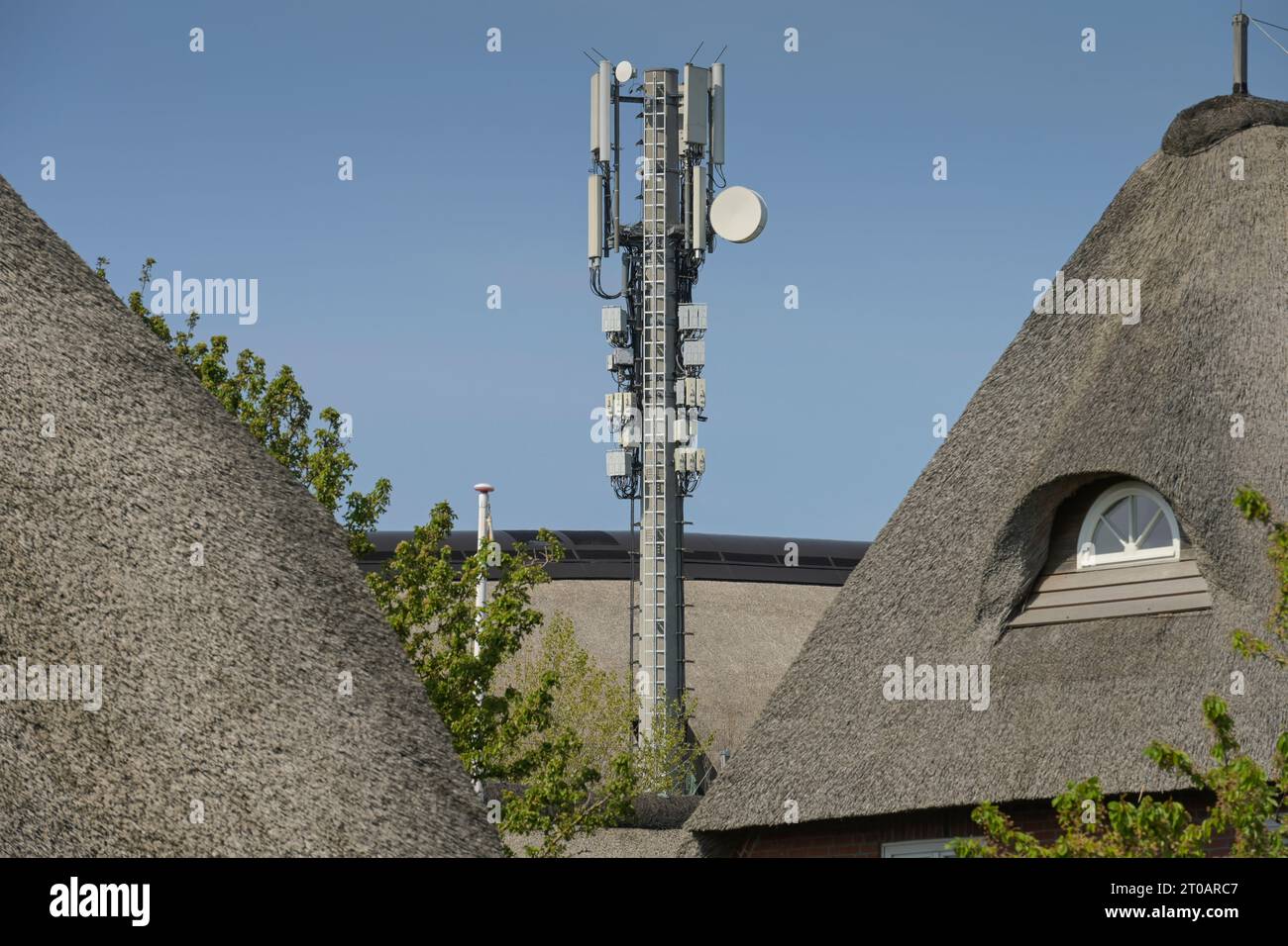 Mobilfunksender hi-res stock photography and images - Alamy