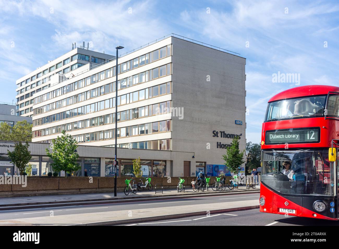 St Thomas' NHS Hospital, Westminster Bridge Road, South Bank, London Borough of Lambeth, Greater London, England, United Kingdom Stock Photo