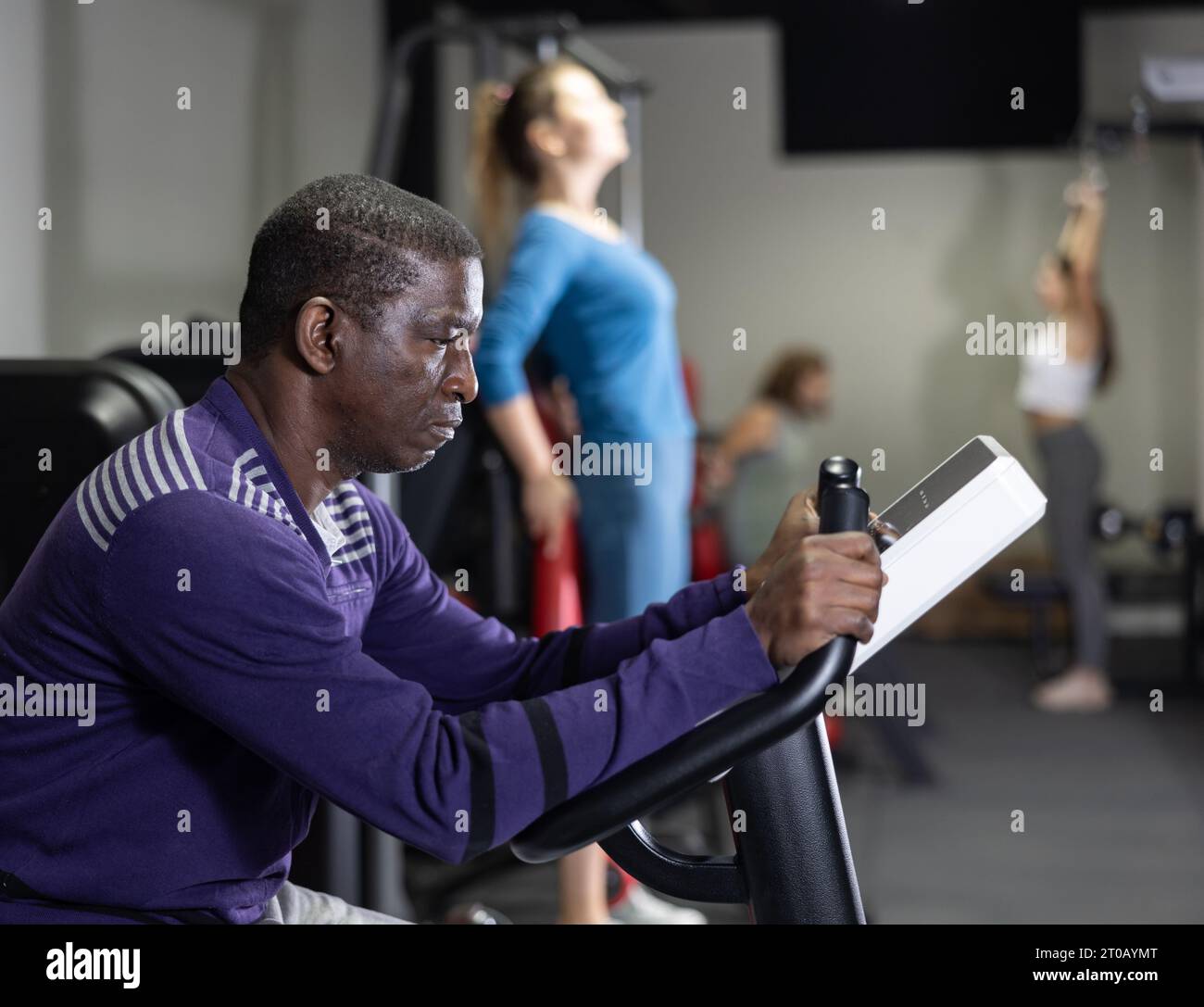 Strong fit african american man hi-res stock photography and images - Alamy