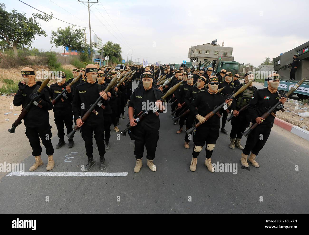 Gaza, Palestine. 4th Oct, 2023. Members of the Al-Quds Brigades, the military wing of the Islamic Jihad movement, participate in an anti-Israel military parade on the occasion of the 36th anniversary of the founding of the movement in Gaza City. (Credit Image: © Yousef Masoud/SOPA Images via ZUMA Press Wire) EDITORIAL USAGE ONLY! Not for Commercial USAGE! Stock Photo