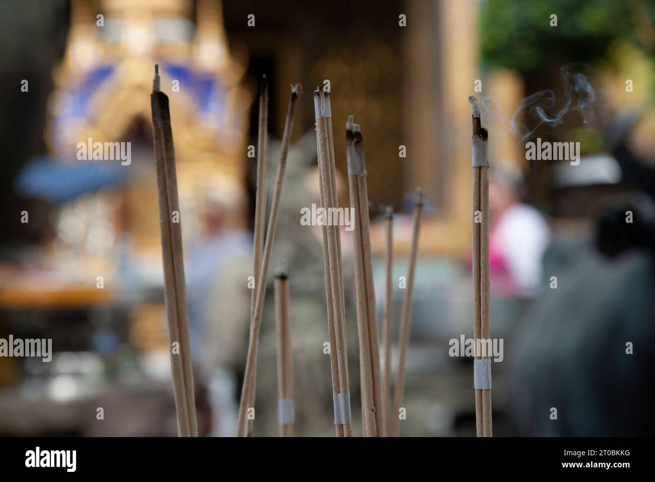 Incense burning in bangkok thailand hi-res stock photography and images ...