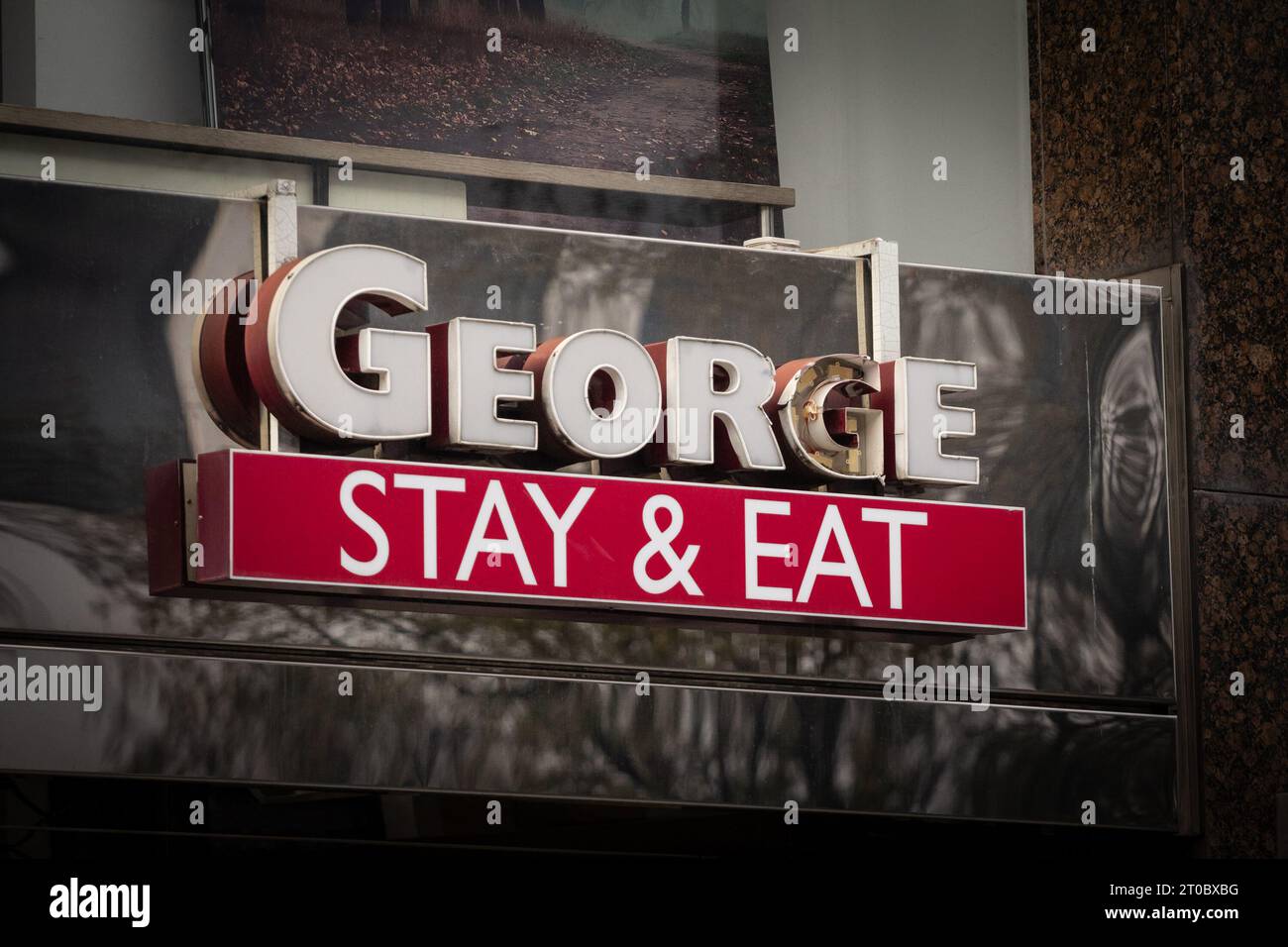 George stay and eat sign hi-res stock photography and images - Alamy