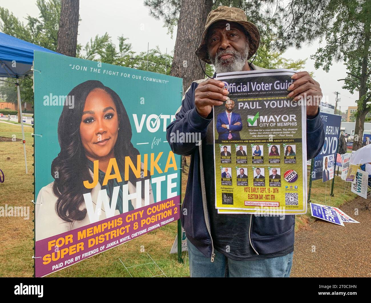 Memphis, Tennesseee, USA. 5th Oct, 2023. DeWayne Cooper holds a poster listing his candidates for the local election. (Credit Image: © Sue Dorfman/ZUMA Press Wire) EDITORIAL USAGE ONLY! Not for Commercial USAGE! Stock Photo