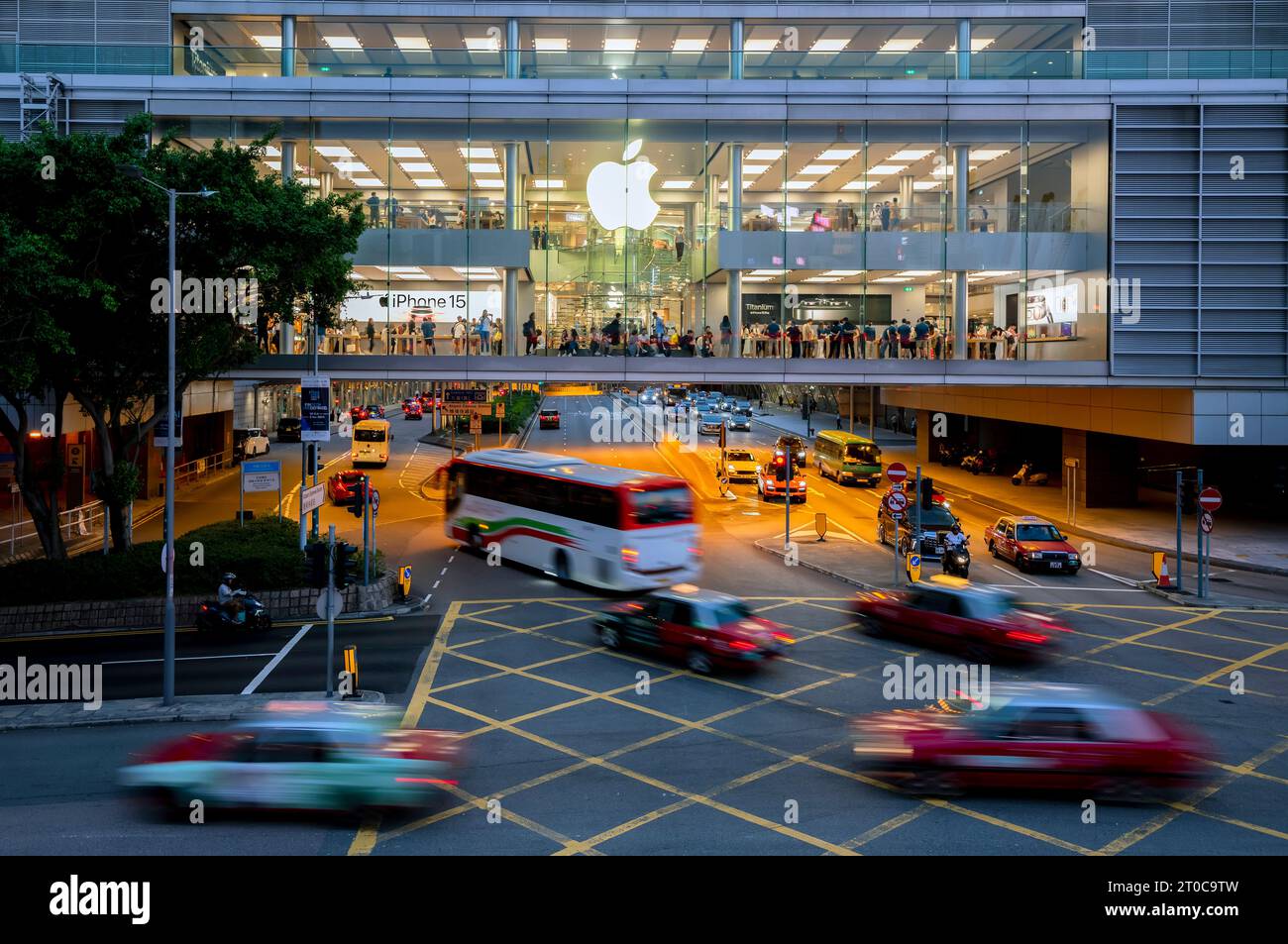 People buying the new Apple iphone 15 at the Hong Kong Apple store in central, Hong Kong, China. Stock Photo