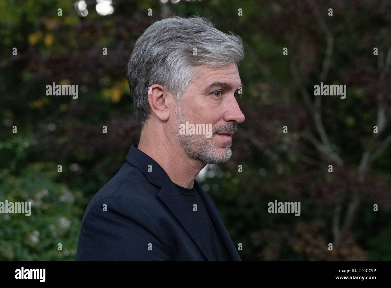 Mill Valley, USA. 05th Oct, 2023. Peter Simonite arrives at the opening night premiere of 'Day of the Fight' of 2023 Mill Valley Film Festival at The Outdoor Art Club on October 05, 2023 in Mill Valley, California. Photo: Picture Happy Photos/imageSPACE for MVFF/Sipa USA Credit: Sipa USA/Alamy Live News Stock Photo