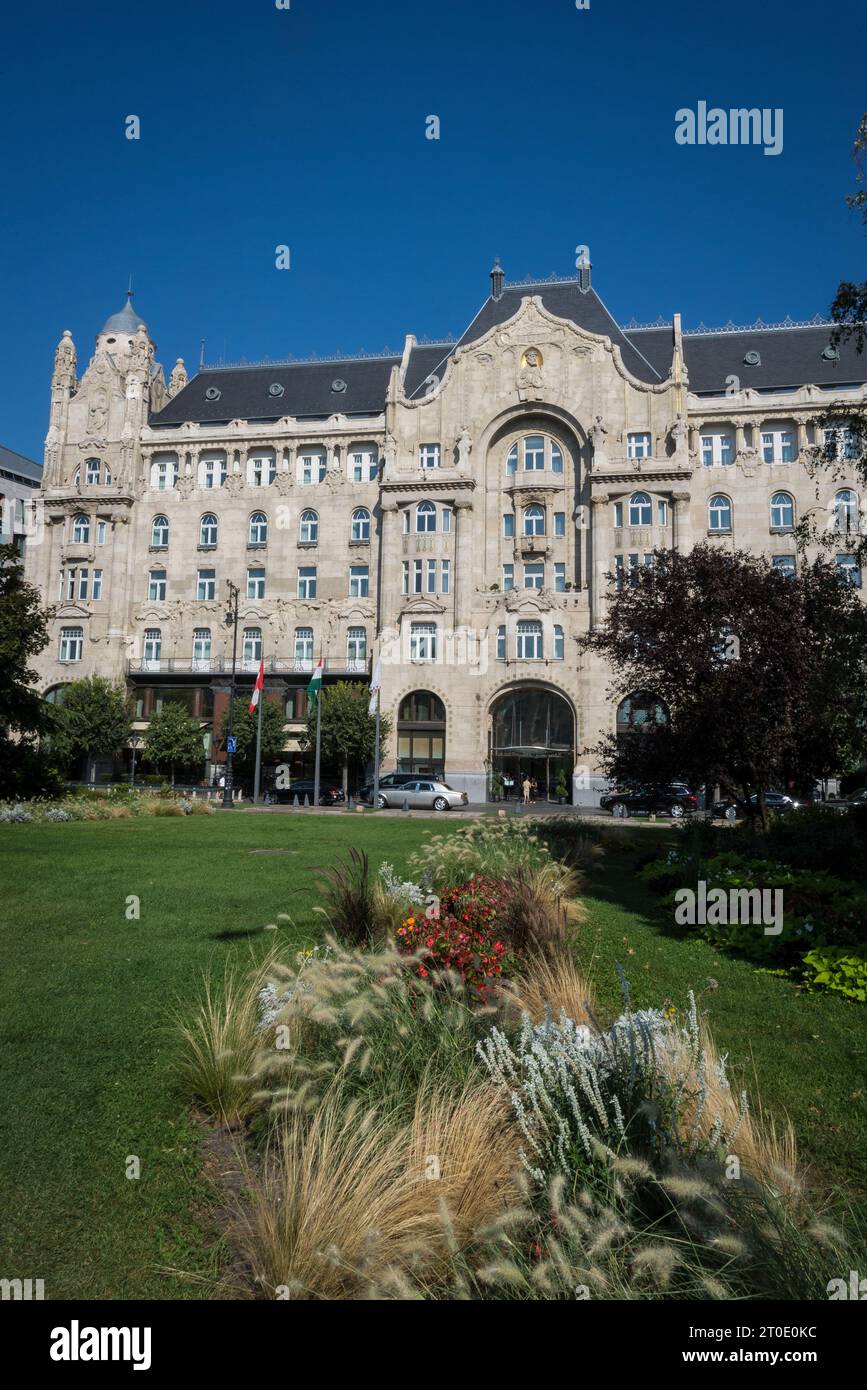 Four Seasons Hotel Gresham Palace, Széchenyi István Square, Budapest, Hungary Stock Photo