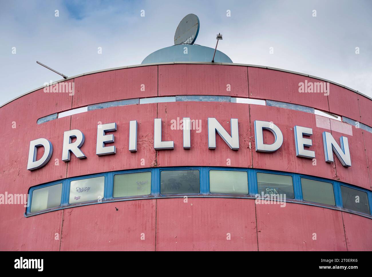 05 . 10 . 2023 . Historisches Gebäude der Raststätte Dreilinden am