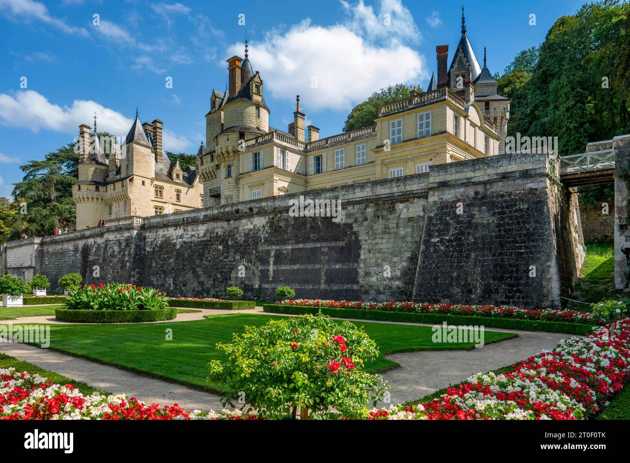 Usse Rigny Usse Castle is located in the village of Rigny-Usse on the southern ...