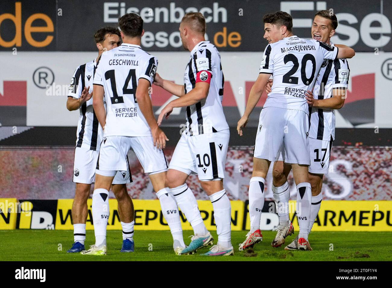 Highlights and goal: Viktoria Köln 0-5 Bayern Munich in DFB Pokal