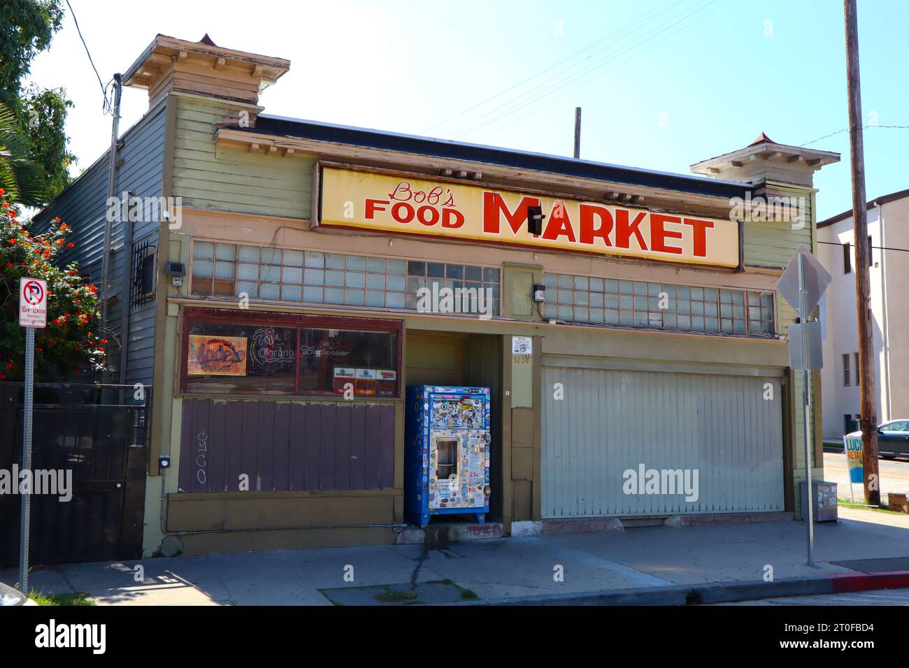 Los Angeles, California: Bob's Market, famous place for the Toretto's Market  & Cafe in the film of 2001 The Fast & The Furious movie Stock Photo - Alamy