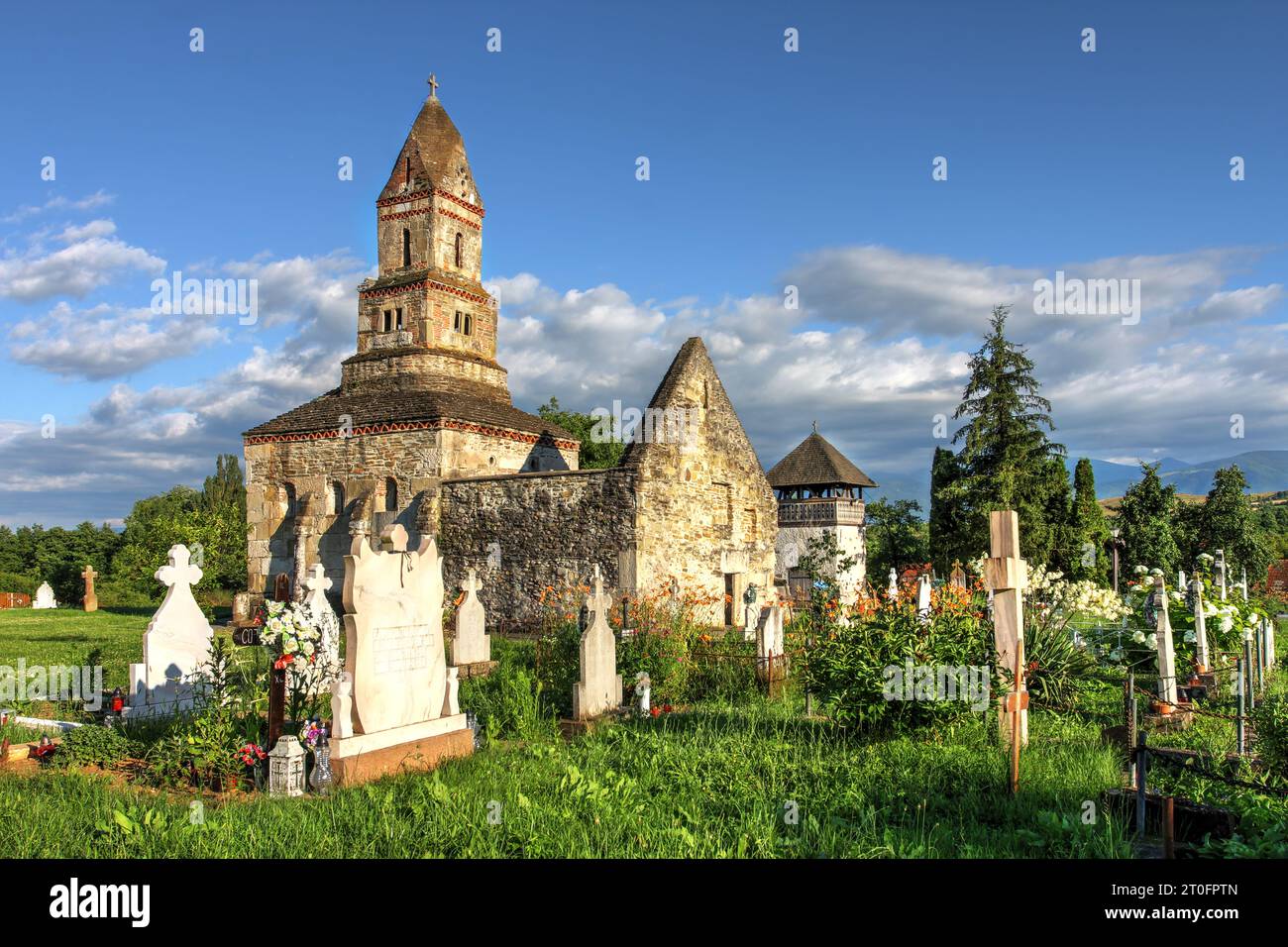 romania-transylvania-hunedoara-church-hi-res-stock-photography-and