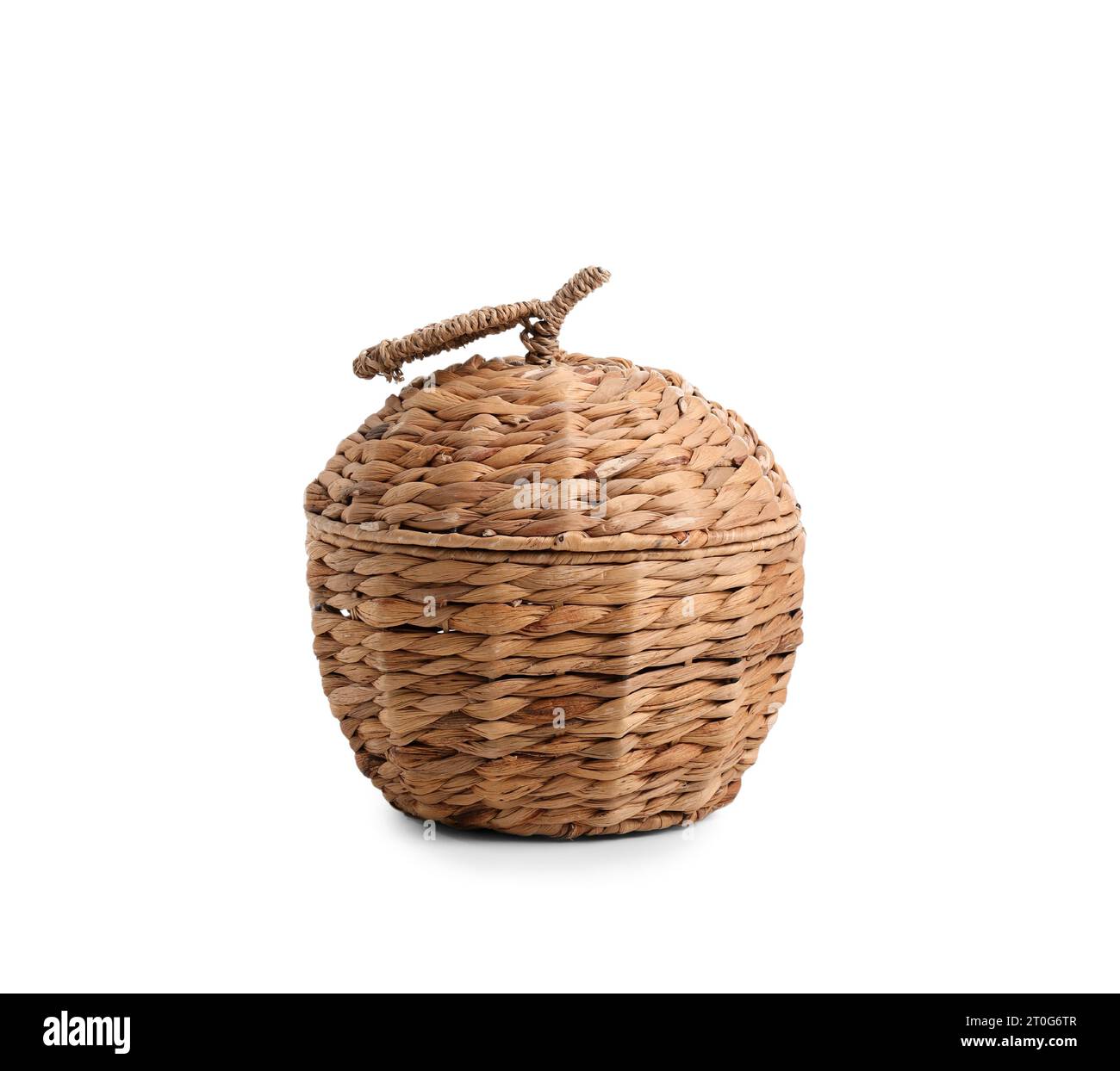 Wicker basket with lid isolated on white background Stock Photo - Alamy