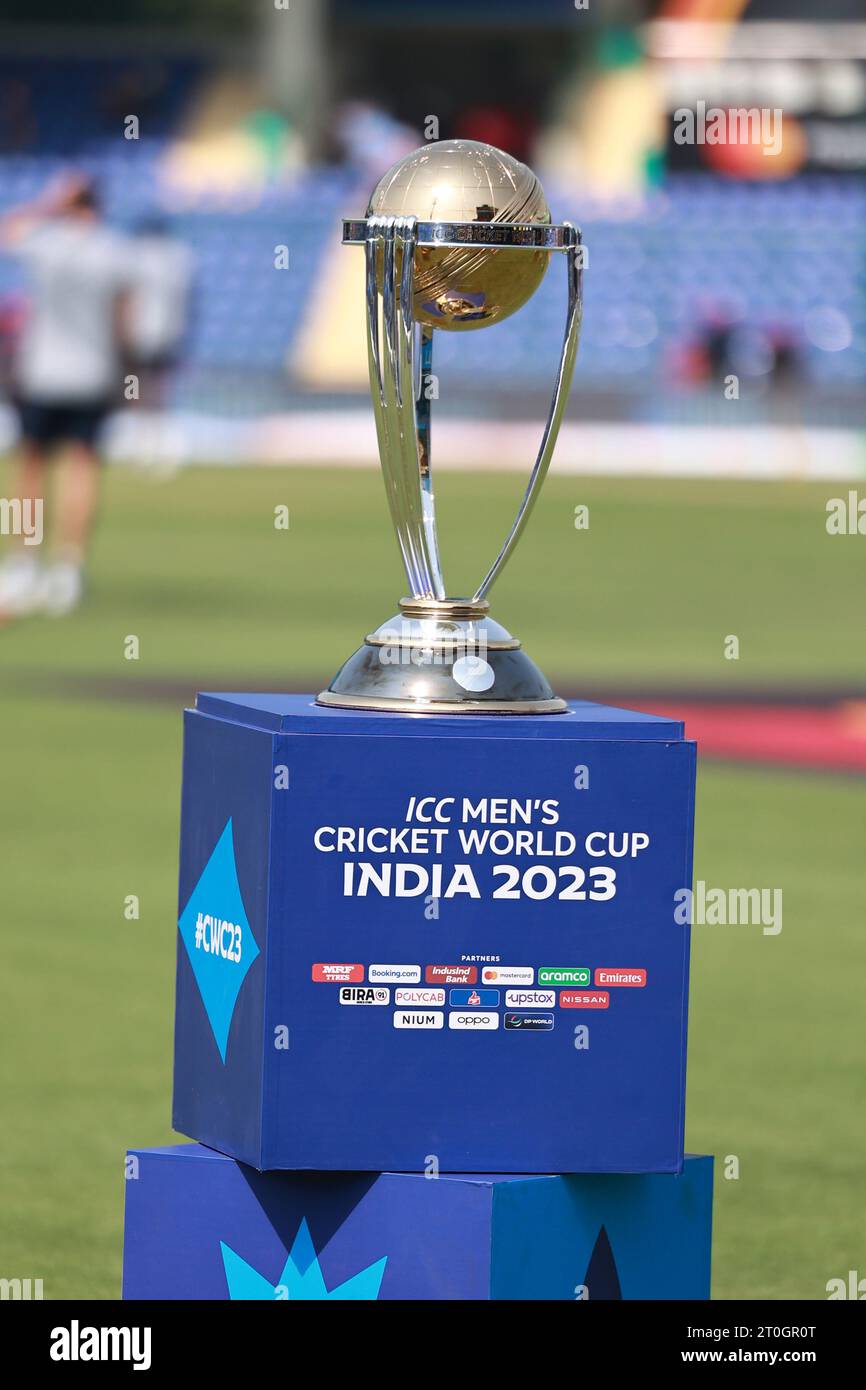 Odi cricket world cup trophy hires stock photography and images Alamy