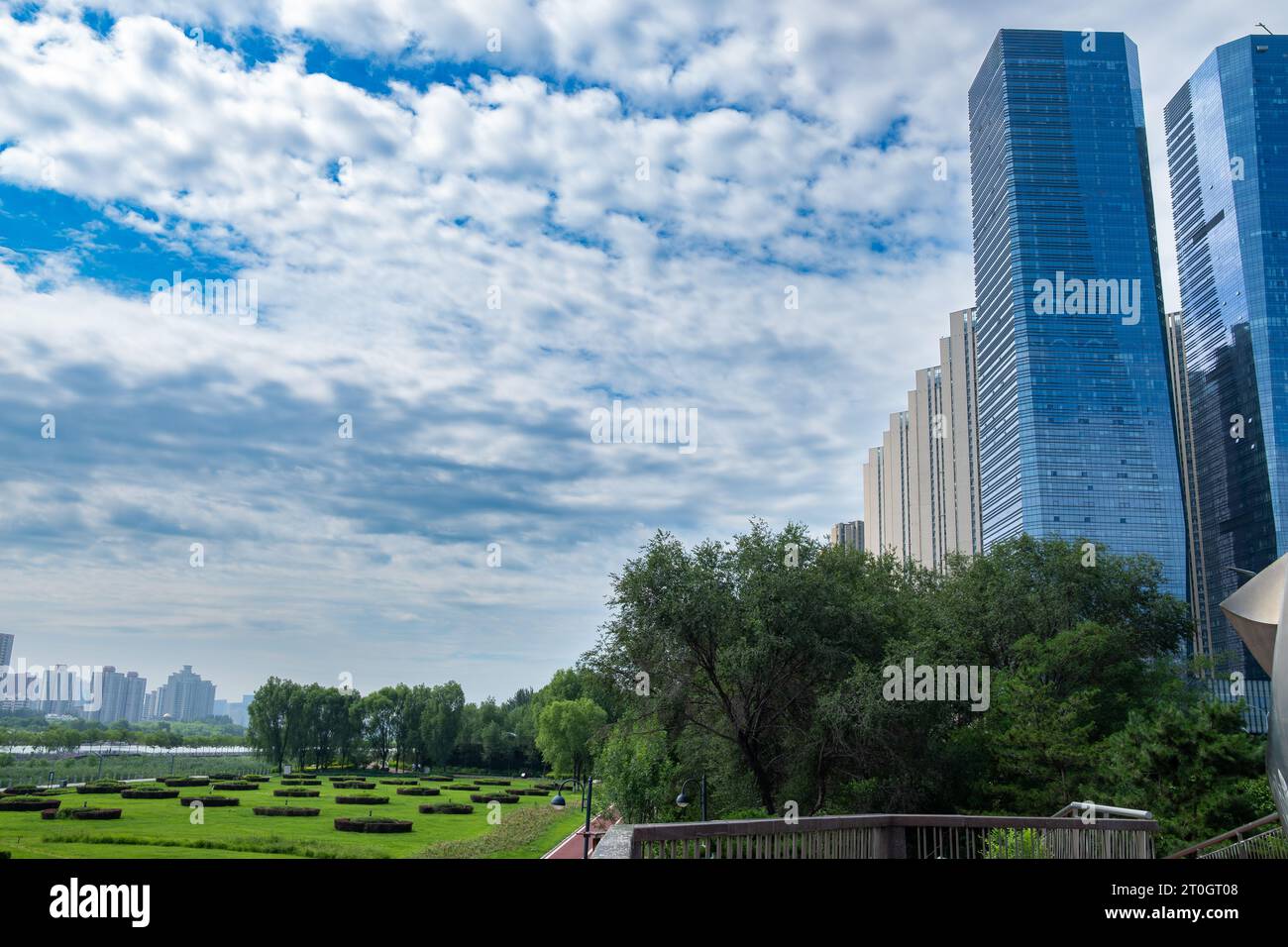 Horizontal composition buildings hi-res stock photography and images ...