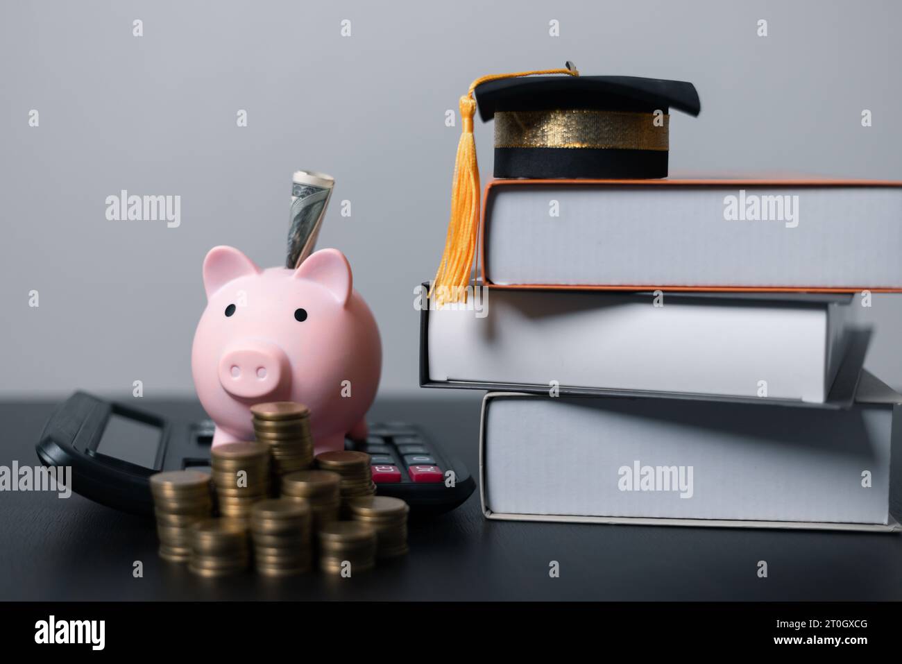 Planning student loan for studying abroad for college or university