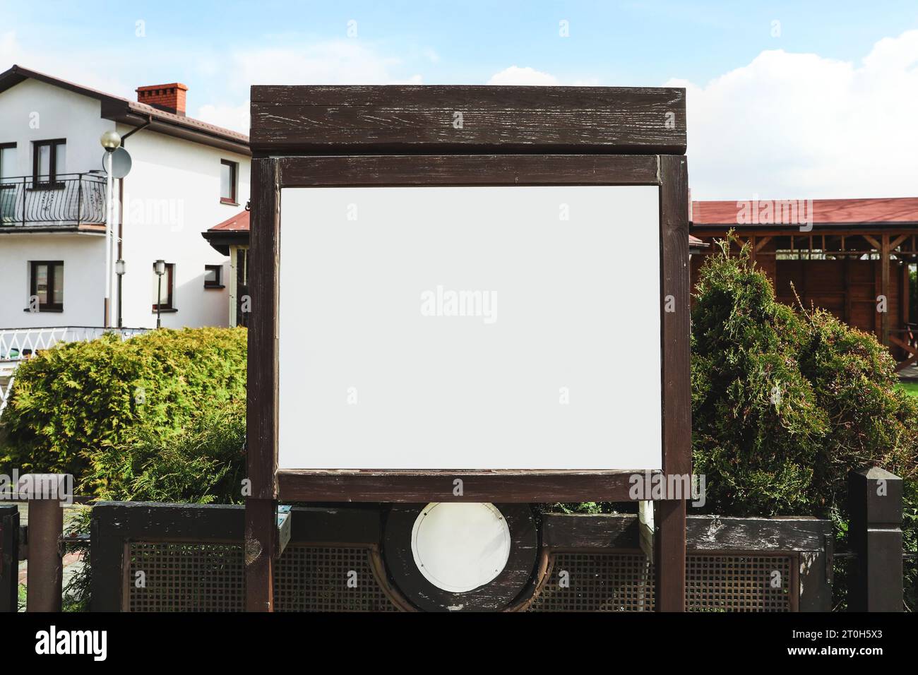 Empty signboard in city. Mock-up for design Stock Photo - Alamy