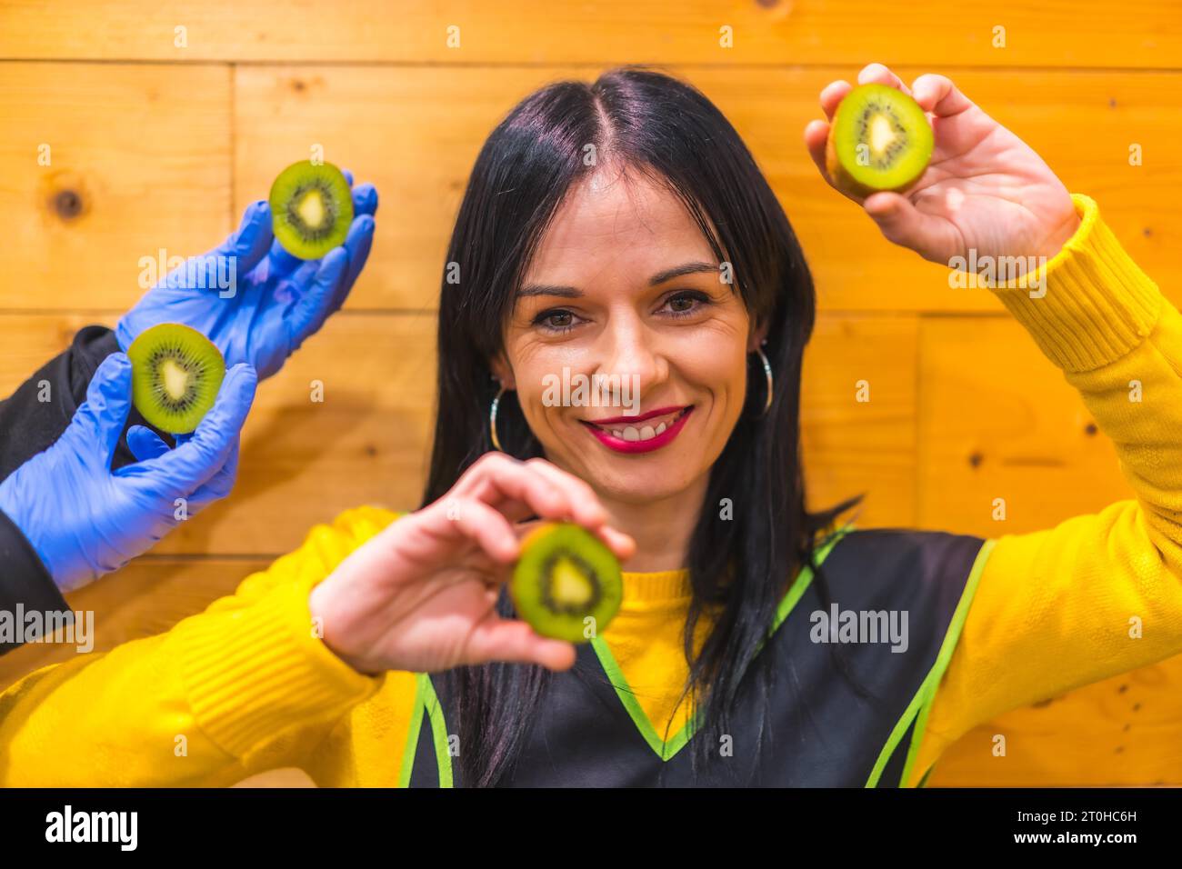 Kiwis head hi-res stock photography and images - Alamy
