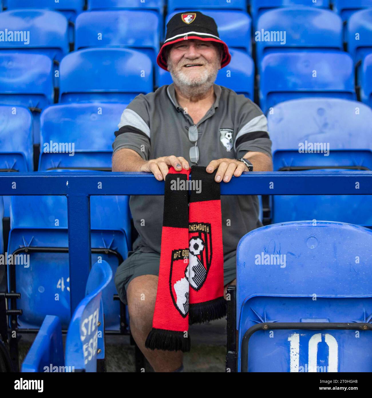 Bournemouth fan during the Premier League match between Everton and Bournemouth at Goodison Park, Liverpool on Saturday 7th October 2023. (Photo: Mike Morese | MI News) Credit: MI News & Sport /Alamy Live News Stock Photo