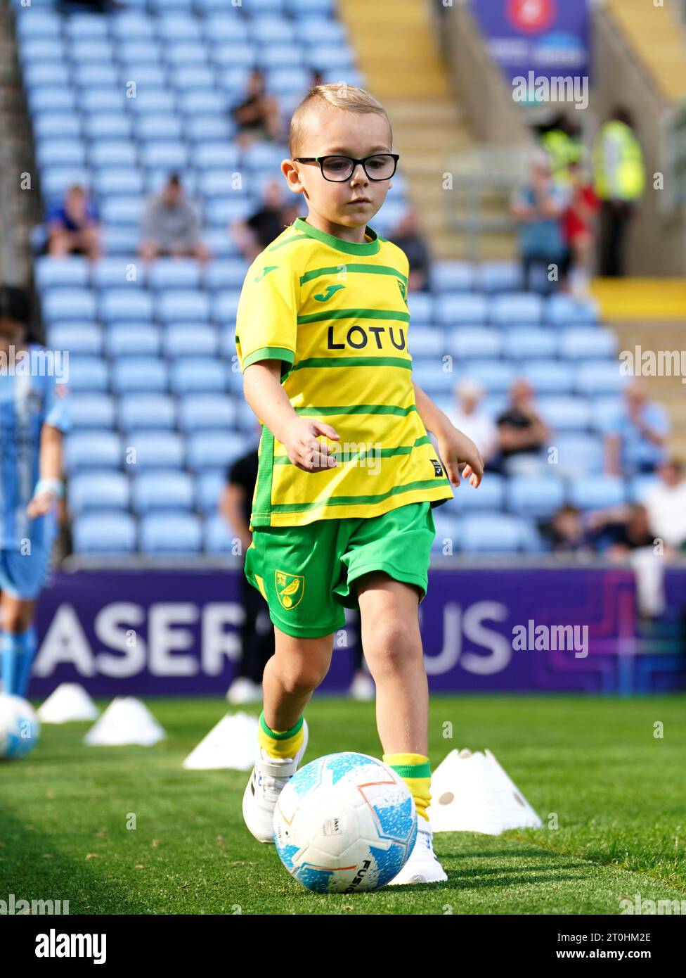 A Norwich City match day mascot warms up on the pitch ahead of the Sky Bet Championship match at the Coventry Building Society Arena, Coventry. Picture date: Saturday October 7, 2023. Stock Photo