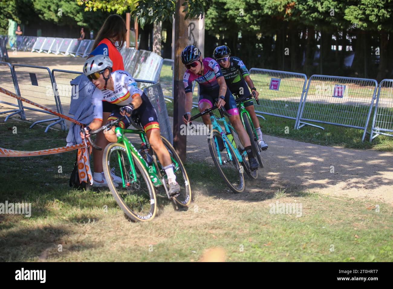 Pontevedra, Spain, 07th October, 2023: Nesta - MMR CX Team cyclist Lucia Gonzalez (1, L) leads the race followed by Laura Verdonschot (2) and Sofia Rodriguez (3, R) during the women's elite race of the Grand Prix Cidade de Pontevedra 2023, on October 7, 2023, in Pontevedra, Spain. Credit: Alberto Brevers / Alamy Live News. Stock Photo
