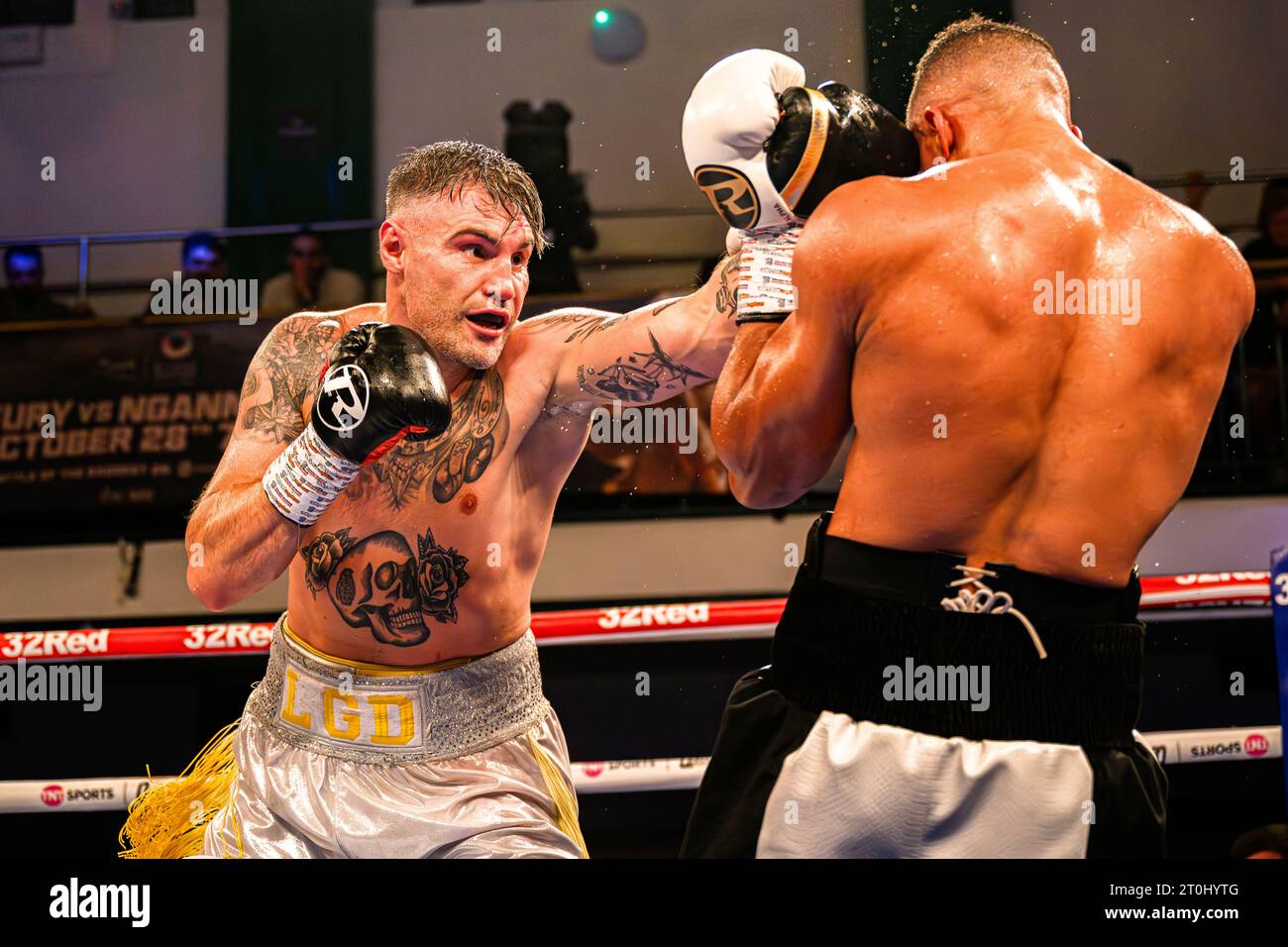 LONDON, UNITED KINGDOM. 06 Oct, 23. Ellis Zorro vs Luca D'Ortenzi  - Vacant Commonwealth Silver Featherweight Championship during Zorro vs D'Ortenzi Fight Night and undercards at York Hall on Friday, October 06, 2023 in LONDON, ENGLAND. Credit: Taka G Wu/Alamy Live News Stock Photo