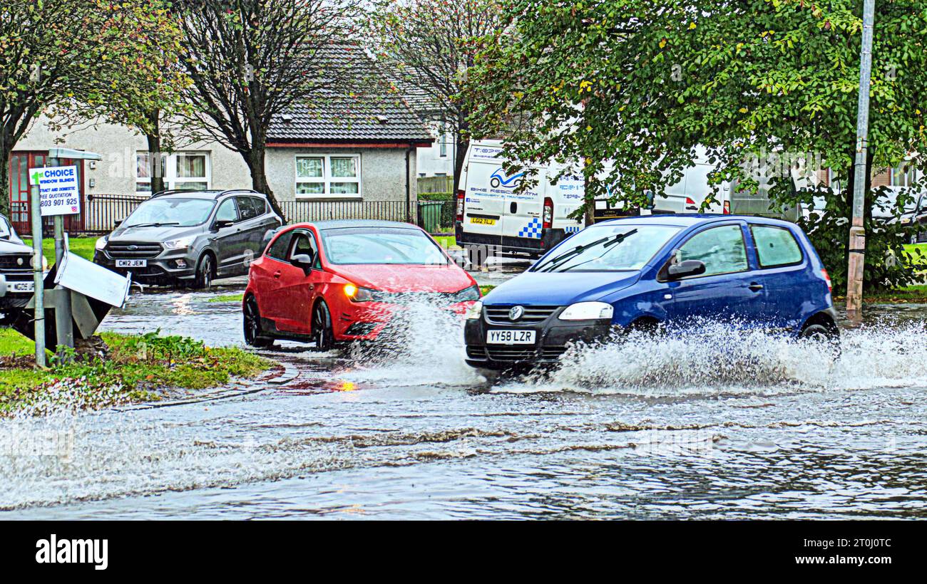 Glasgow, Scotland, UK. 7th October, 2023. UK Weather Wet and windy saw a deluge in the town and