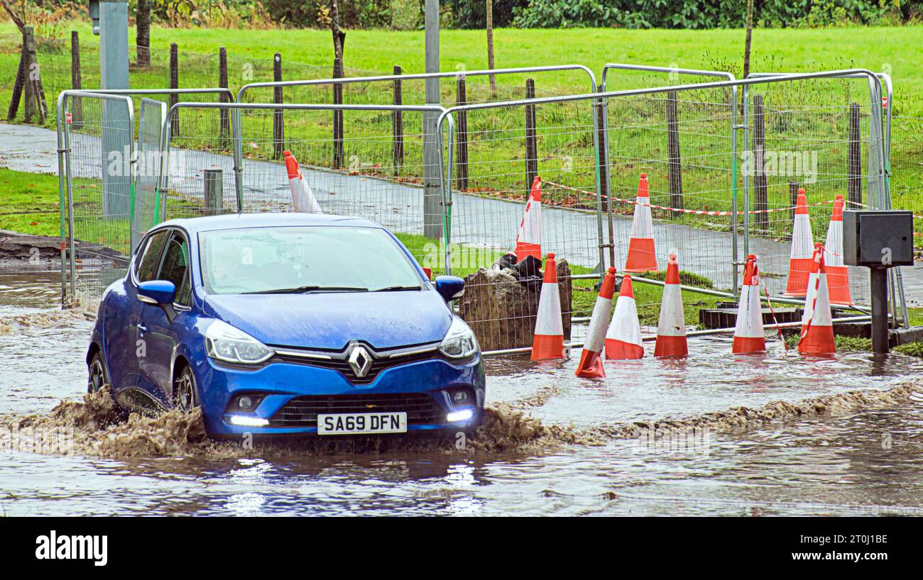 Glasgow, Scotland, UK. 7th October, 2023. UK Weather Wet and windy saw a deluge in the town and