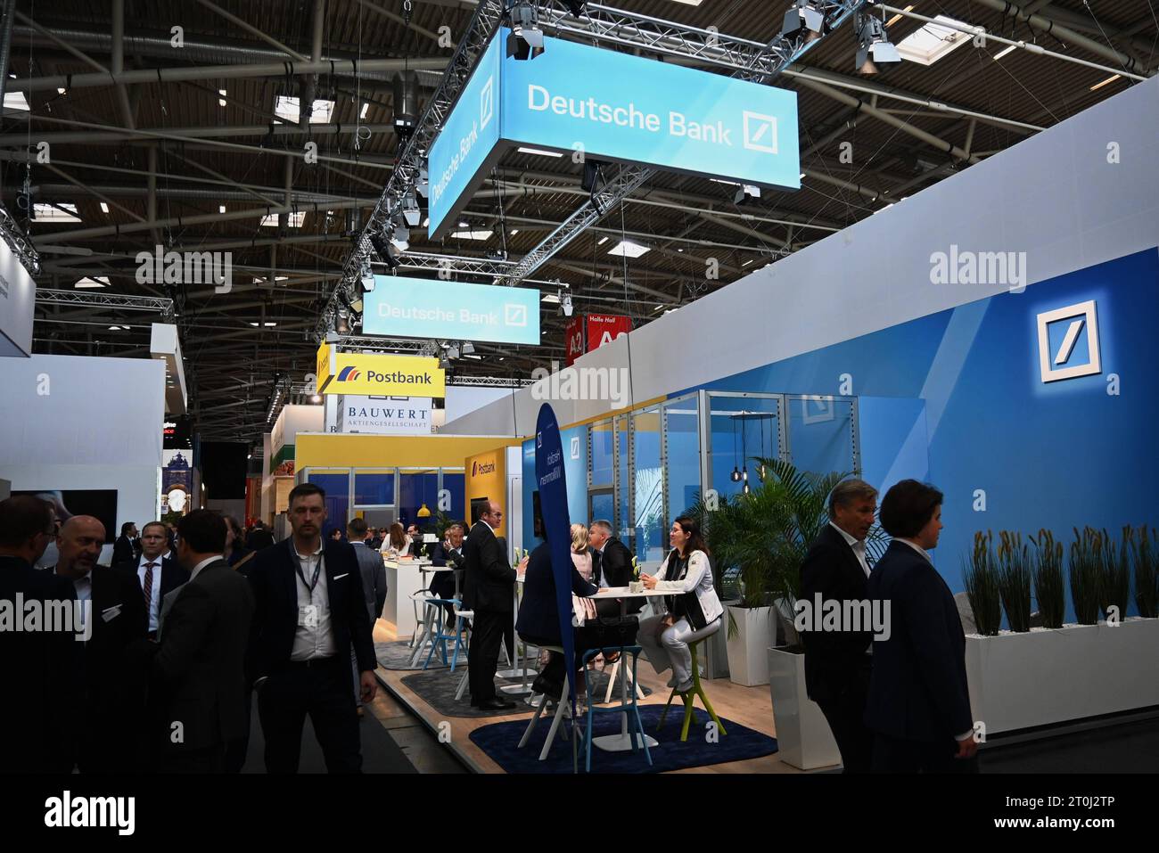 Grosste bank hires stock photography and images Alamy