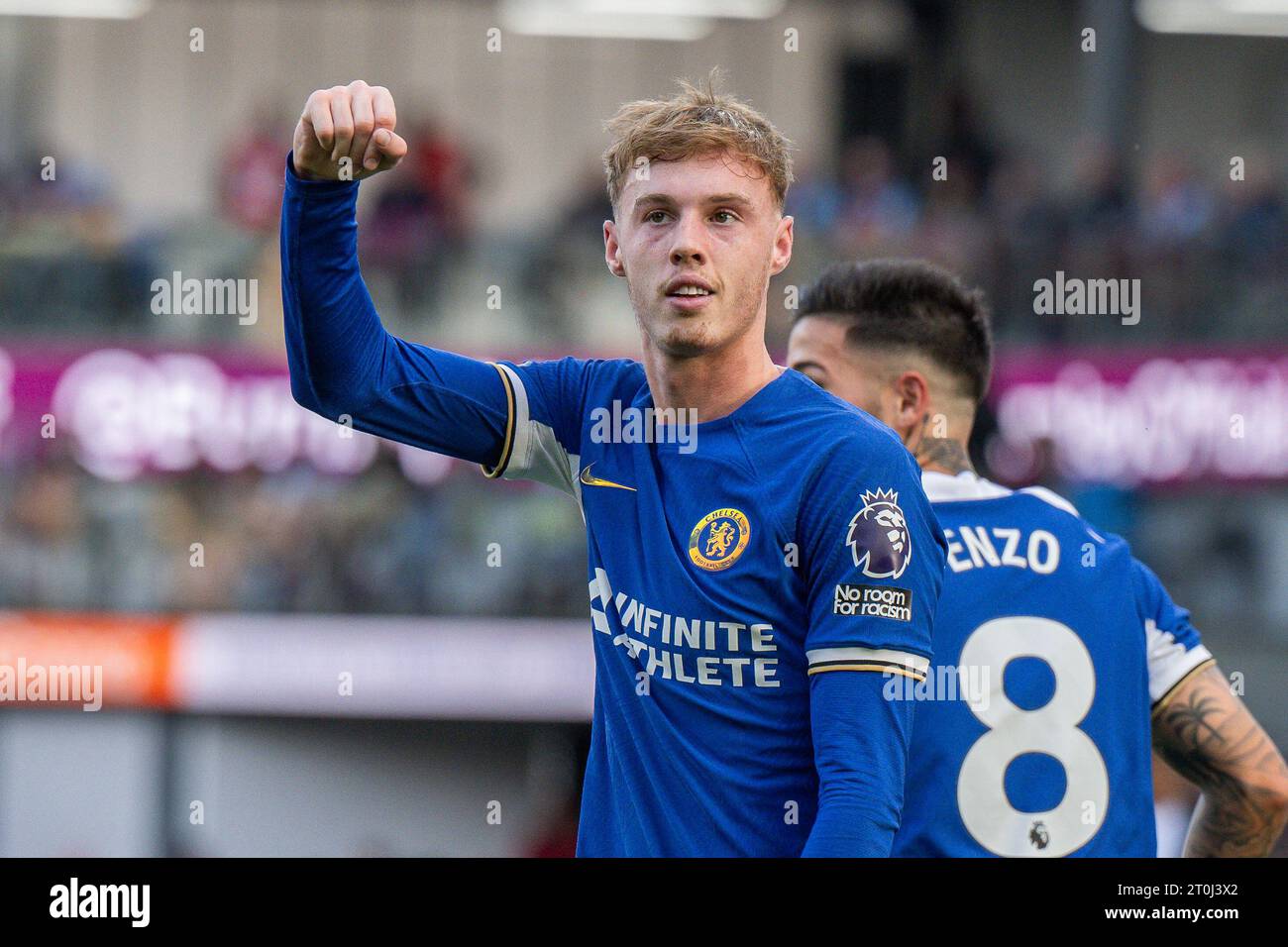 Cole Palmer #20 of Chelsea celebrates his goal to make it 2-1 from