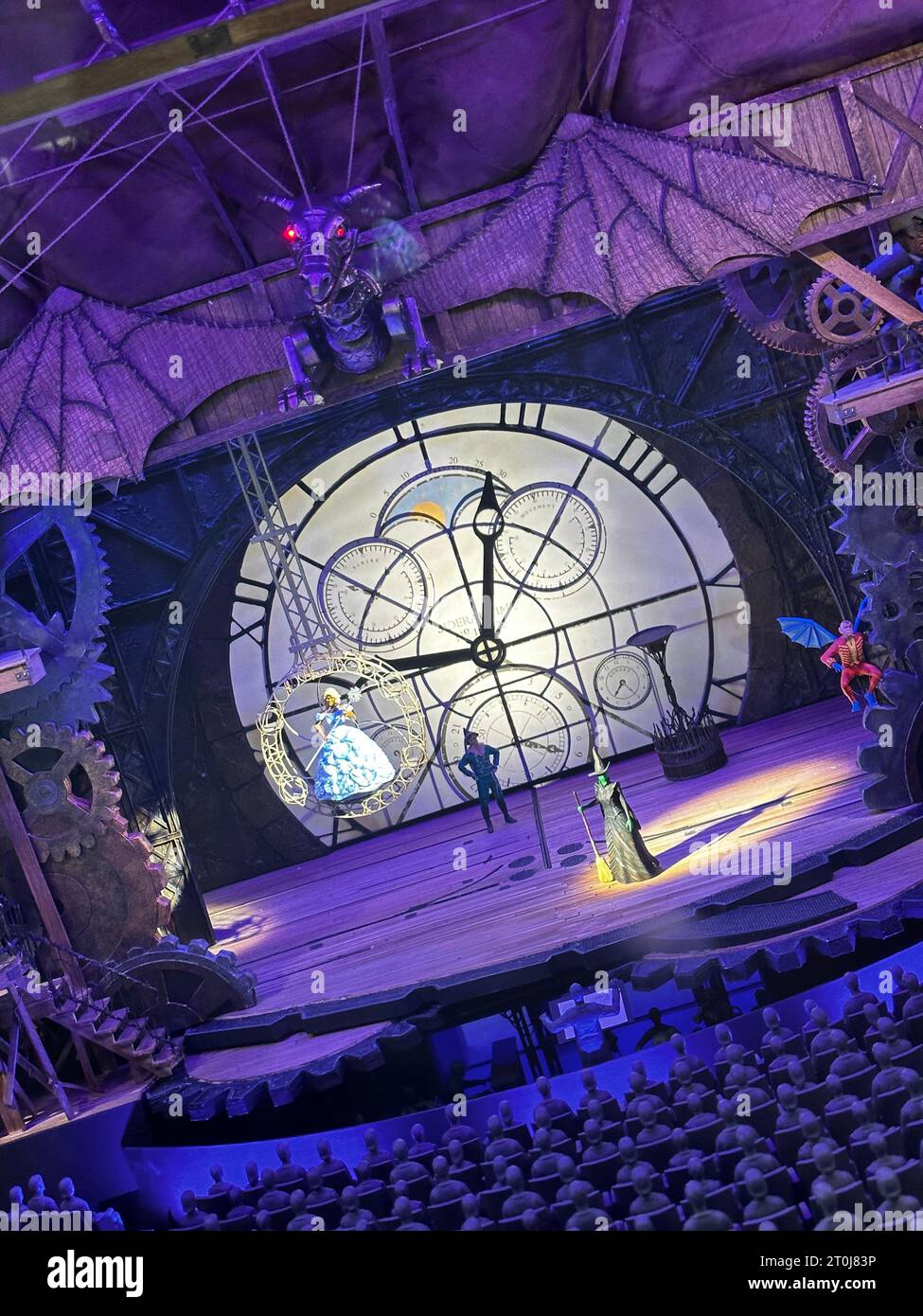 Emerald city stage hi-res stock photography and images - Alamy