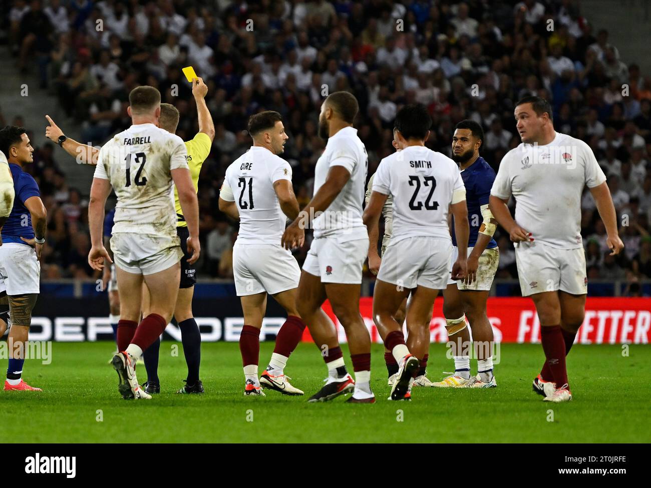 Lille, France. 07th Oct, 2023. England V Samoa Rugby World Cup pool D. Stade Pierre-Mauroy. Lille. Andrew Brace (Referee) shows the yellow card to Tumua Manu (Samoa, 2nd right) during the England V Samoa Rugby World Cup pool D rugby match. Credit: Sport In Pictures/Alamy Live News Stock Photo