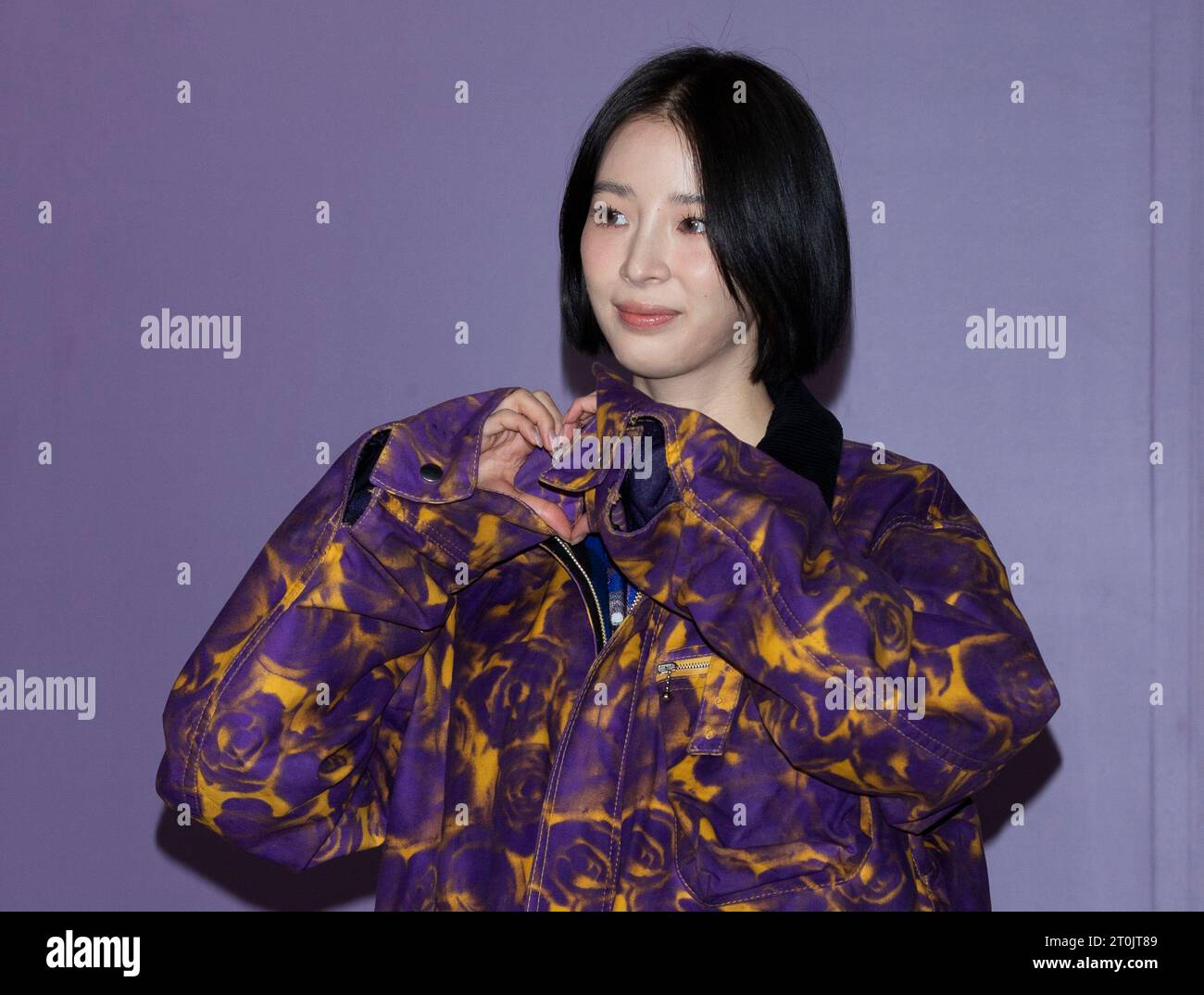 Burberry model hi res stock photography and images Page 3 Alamy