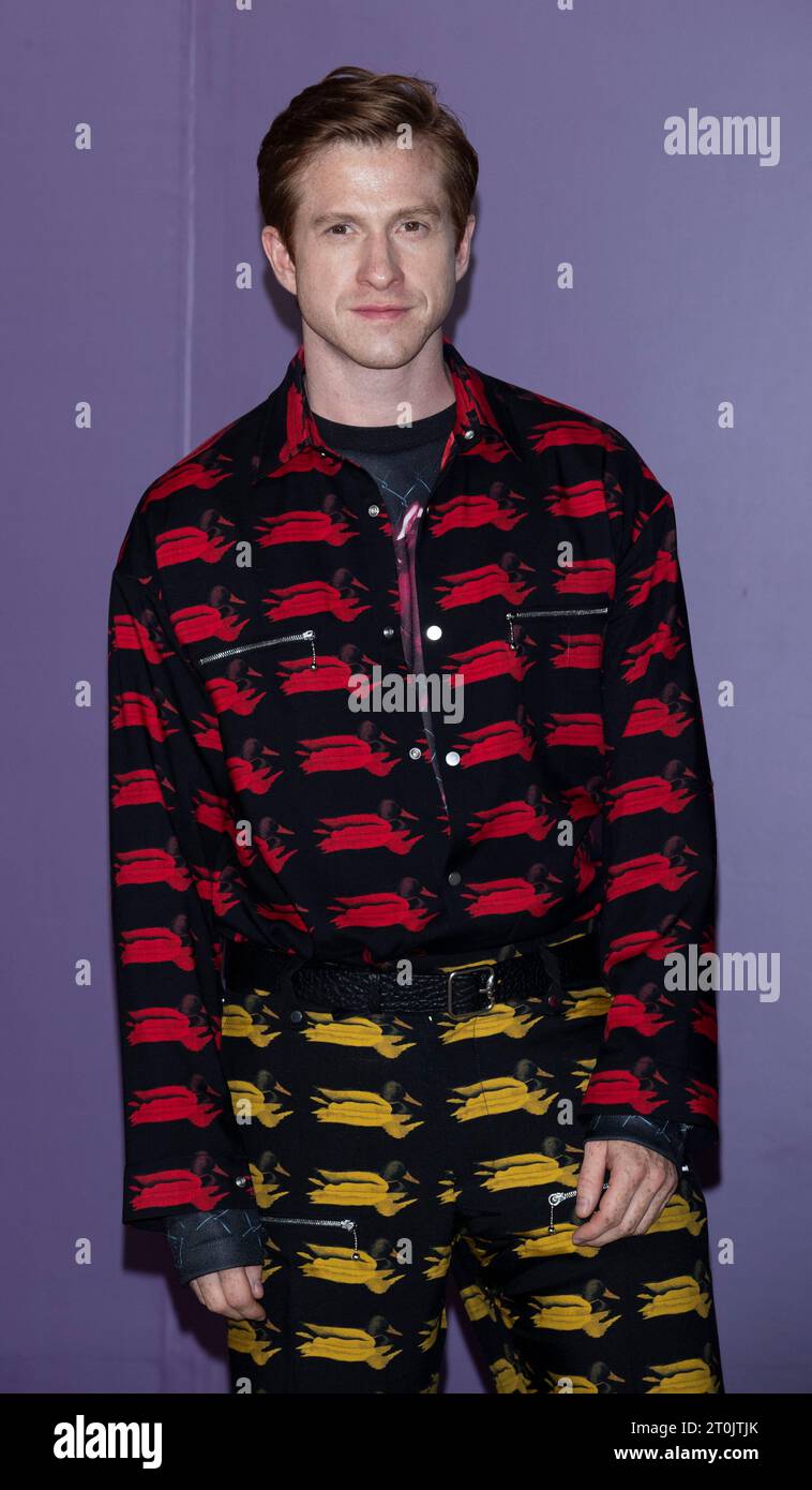 Burberry creative director hot sale
