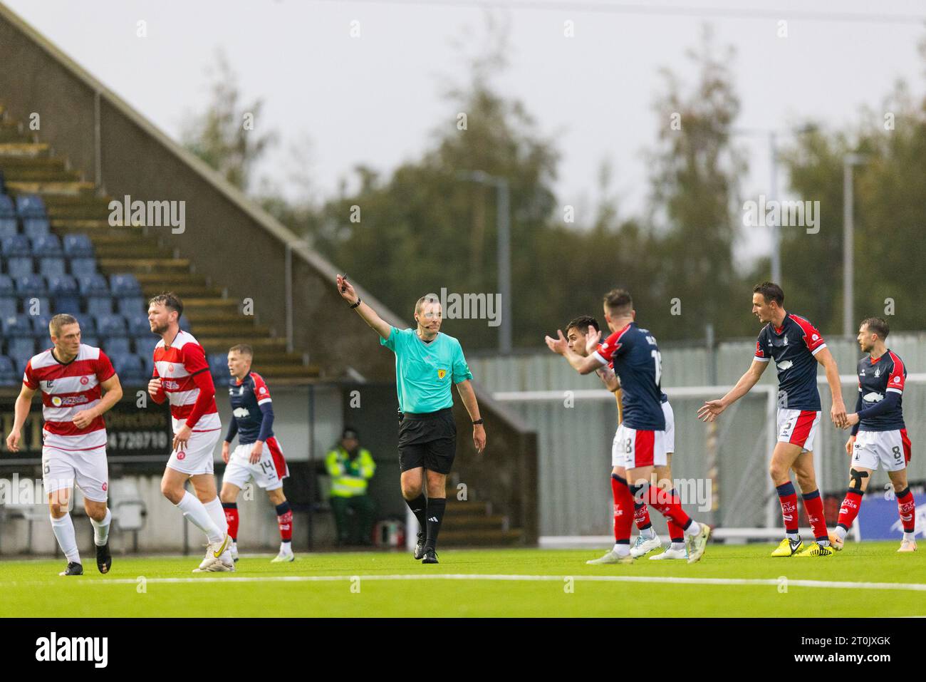 Falkirk, Scotland. 07 October 2023. Euan Anderson takes charge of the