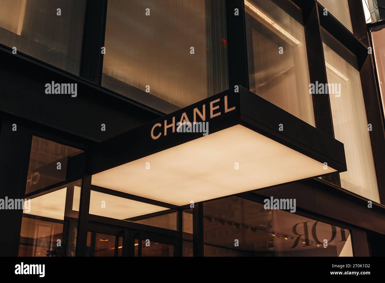 Chanel store new york hi-res stock photography and images - Alamy