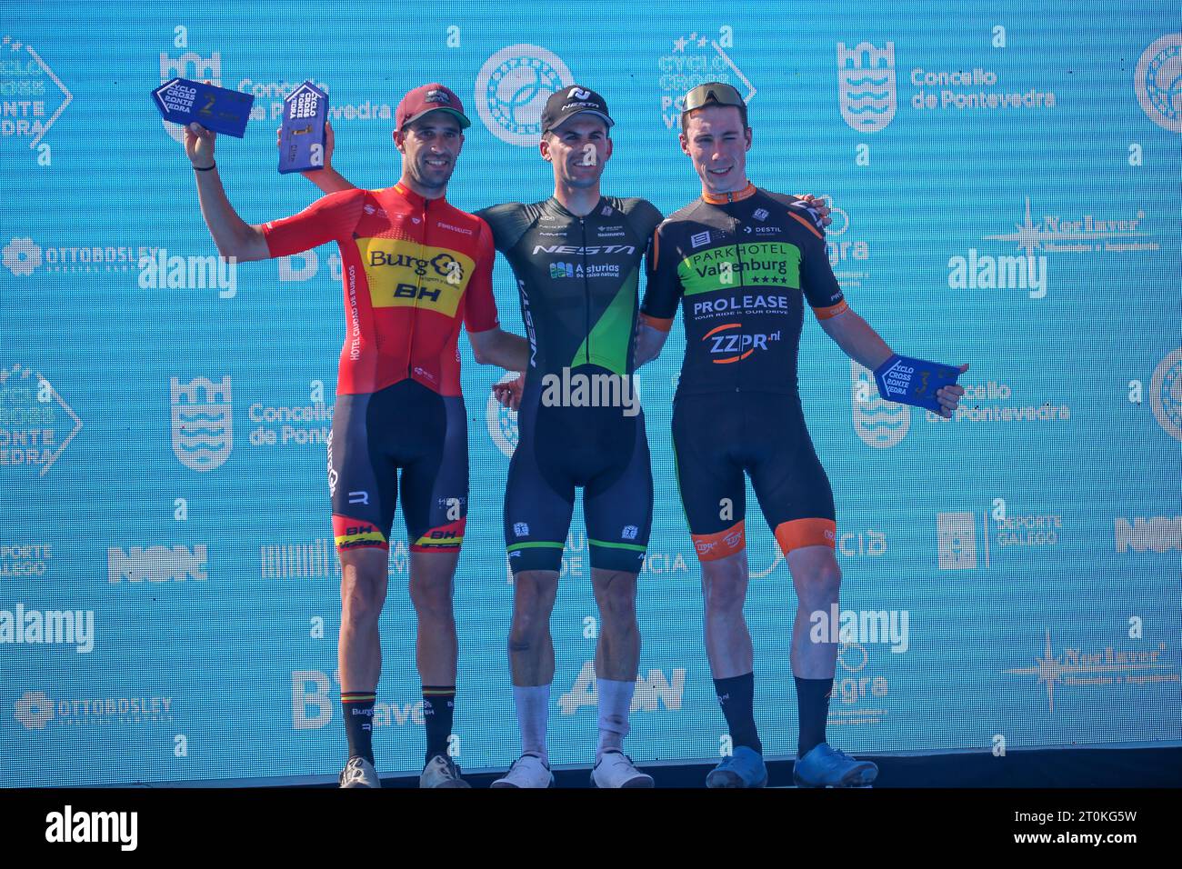 Pontevedra, Spain. 07th Oct, 2023. The race podium with Kevin Suárez, Felipe Orts (L) and Jens Dekker (R) during the men's elite event of the Gran Premio Cidade de Pontevedra 2023, on October 07, 2023, in Pontevedra, Spain. (Photo by Alberto Brevers/Pacific Press) Credit: Pacific Press Media Production Corp./Alamy Live News Stock Photo