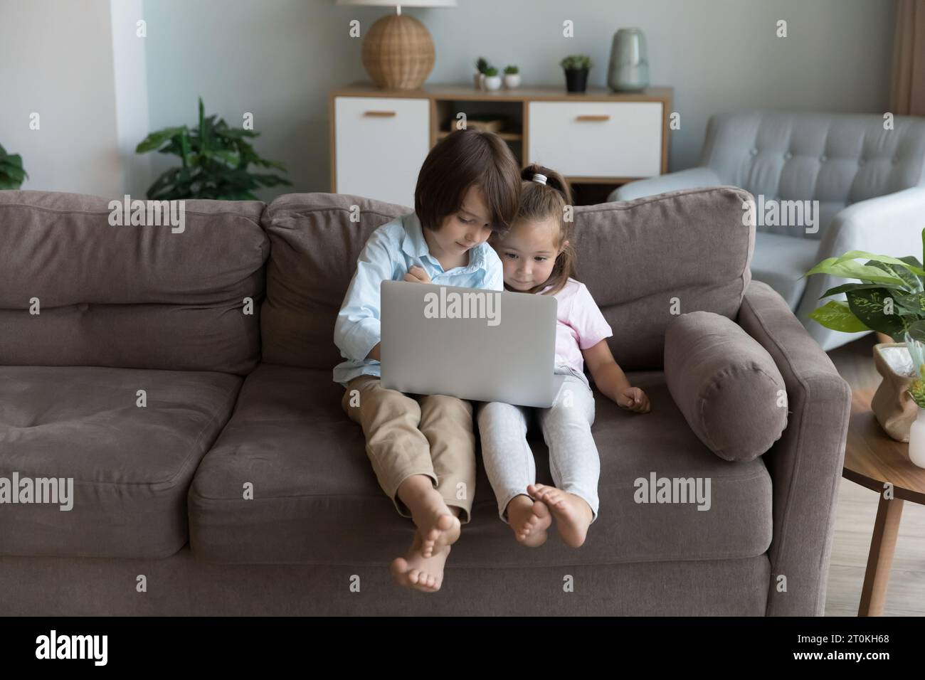 Gen z cartoon hi-res stock photography and images - Alamy