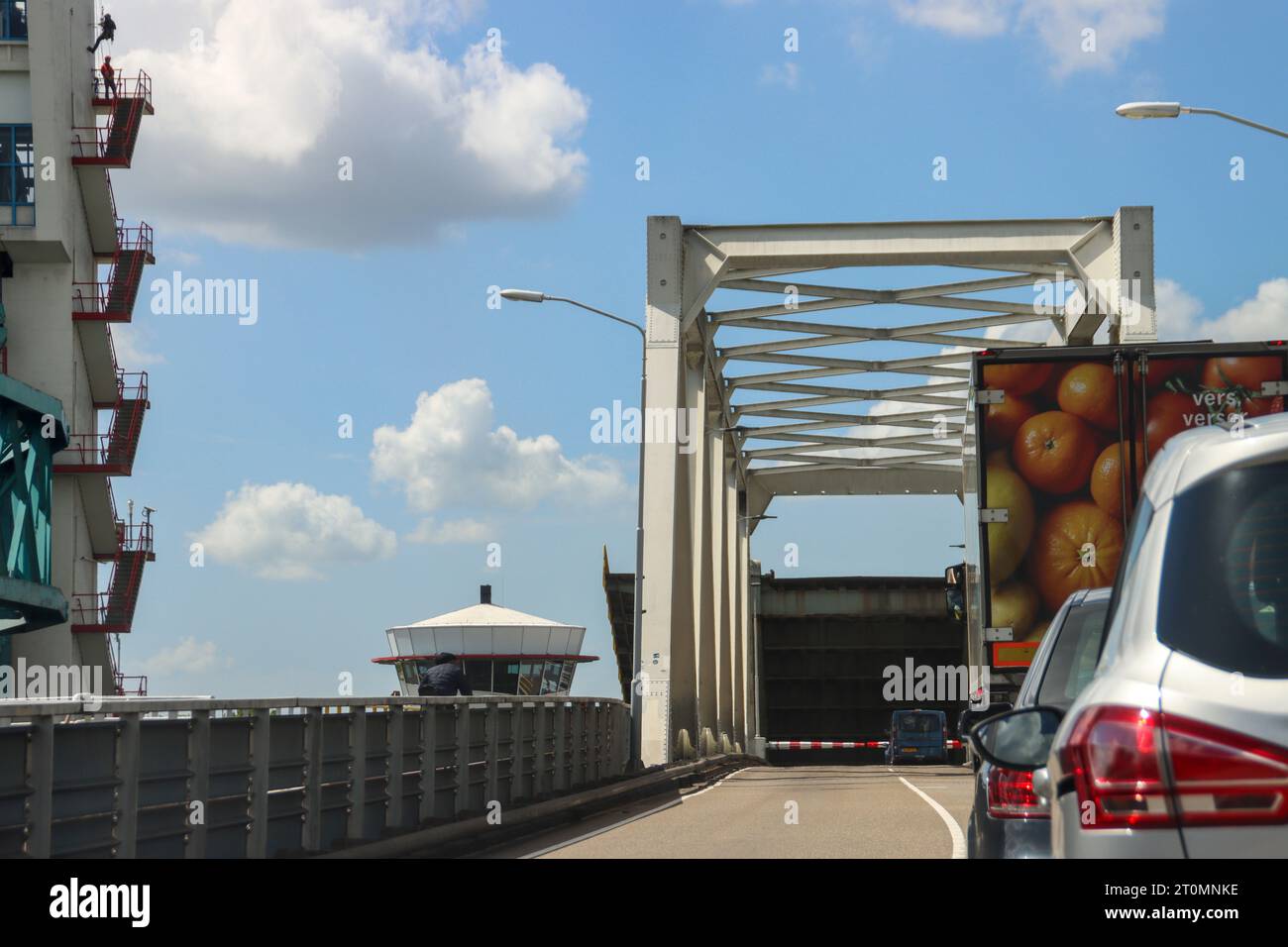 Flood barrier Algerakering to hold back water during high water levels