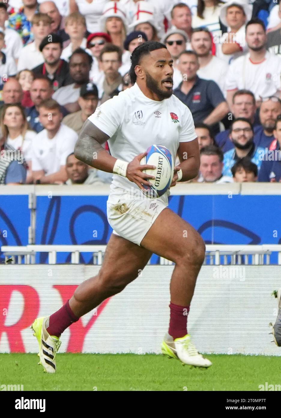 Lyon, France. 08th Oct, 2023. Manu Tuilagi of England during the World Cup 2023, Pool D rugby union match between England and Samoa on October 7, 2023 at Pierre Mauroy stadium in Villeneuve-d'Ascq near Lille, France. Photo by Laurent Lairys/ABACAPRESS.COM Credit: Abaca Press/Alamy Live News Stock Photo