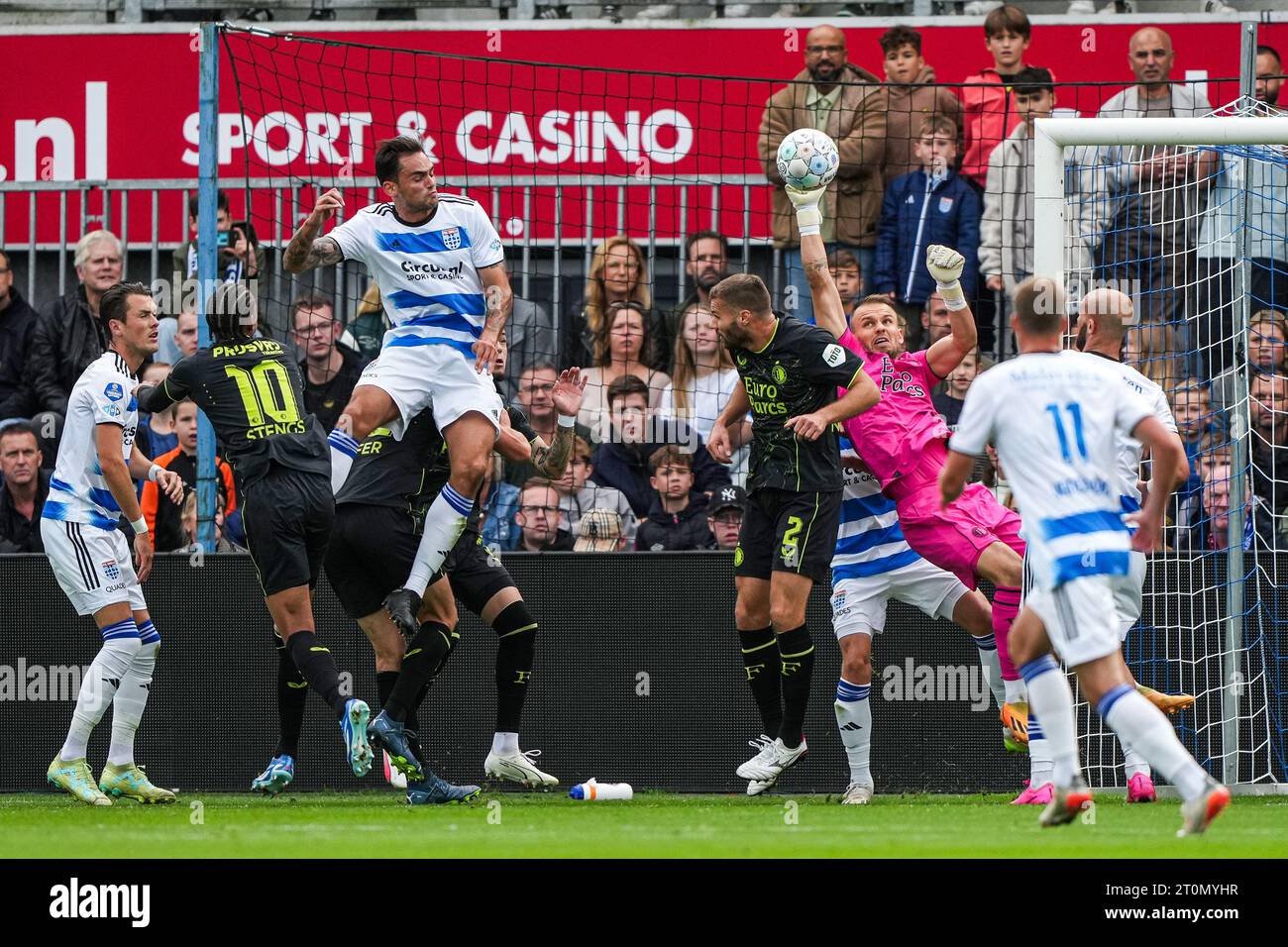 Zwolle, The Netherlands. 08th Oct, 2023. Zwolle Feyenoord keeper