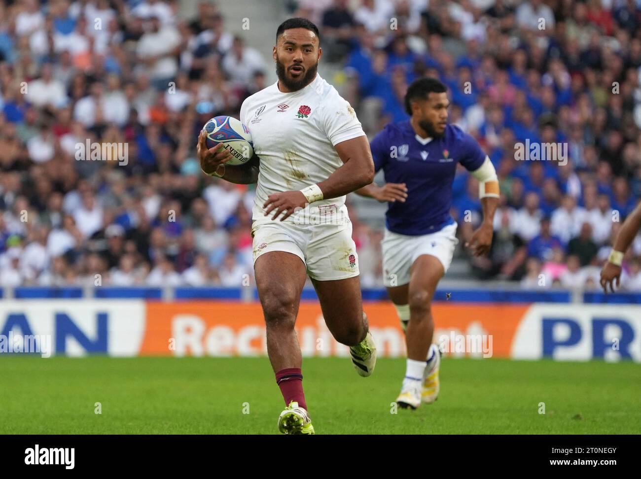 Lille, France. 07th Oct, 2023. Manu Tuilagi of England during the World Cup 2023, Pool D rugby union match between England and Samoa on October 7, 2023 at Pierre Mauroy stadium in Villeneuve-d'Ascq near Lille, France - Photo Laurent Lairys/ABACAPRESS.COM Credit: Abaca Press/Alamy Live News Stock Photo
