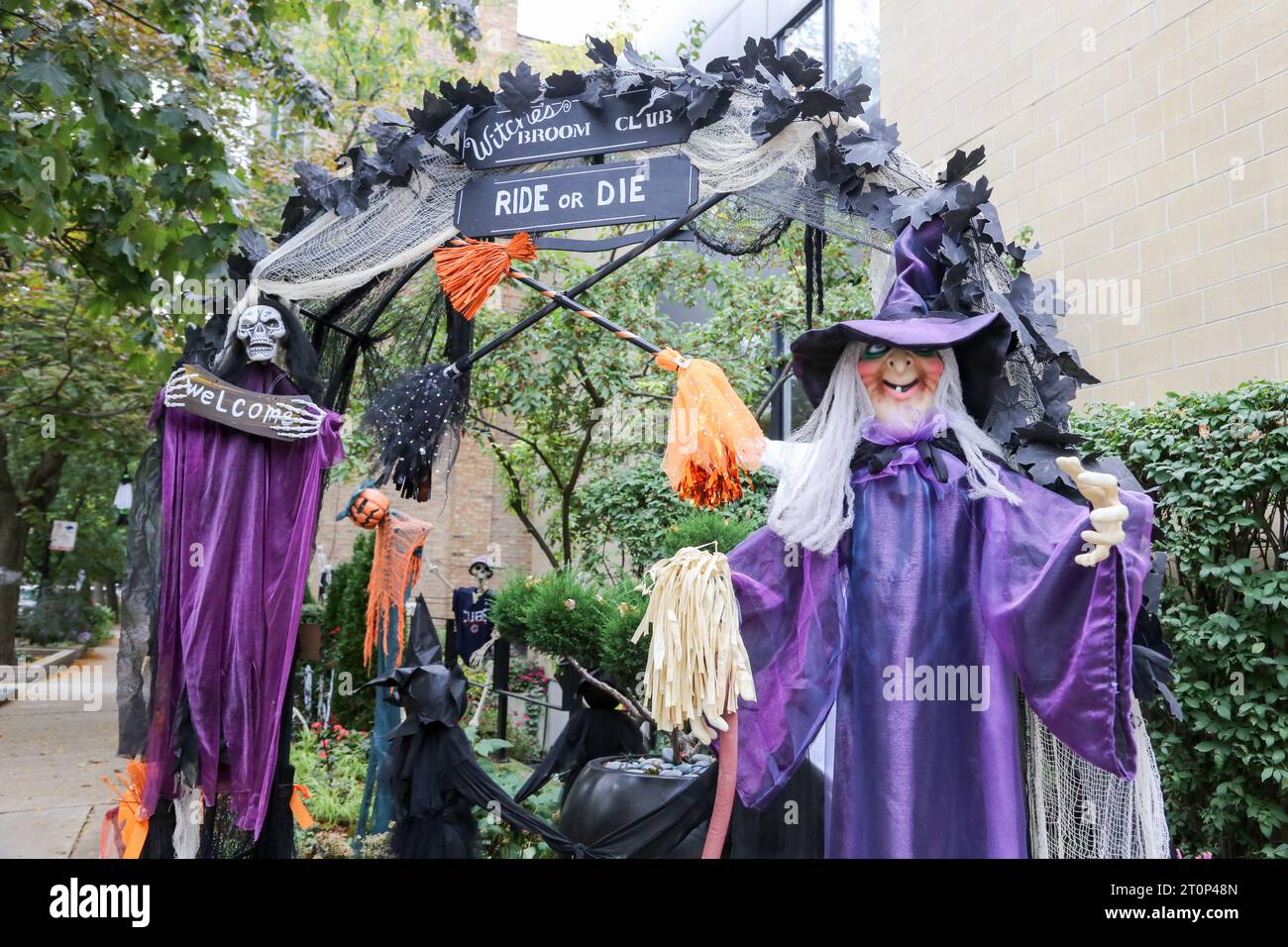 Halloween Decorated front yard, Chicago Stock Photo Alamy