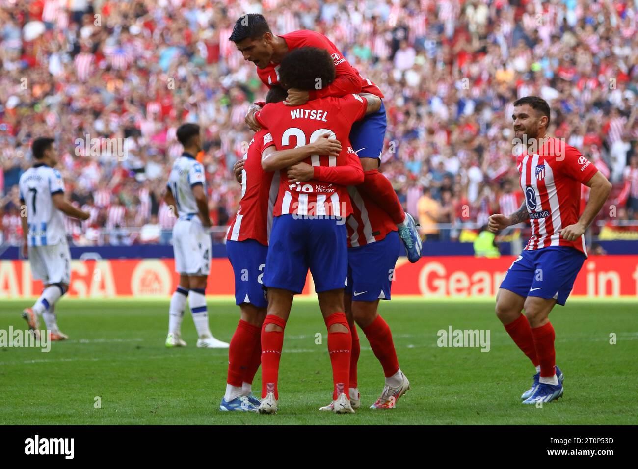 Madrid, Spain. 08th Oct, 2023. Atletico de Madrid Players celebrate during La Liga EA Sports Match Day 9 between Atletico de Madrid and Real Sociedad at Civitas Metropolitano Stadium in Madrid, Spain, on October 8, 2023. Credit: Edward F. Peters/Alamy Live News Stock Photo