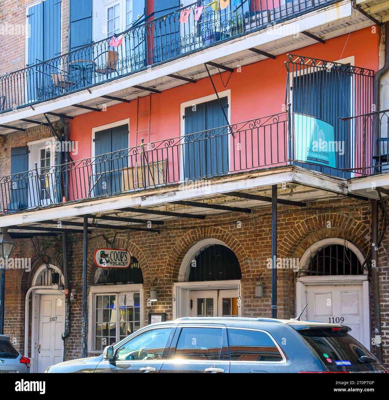 Food new orleans coop’s place hires stock photography and images Alamy