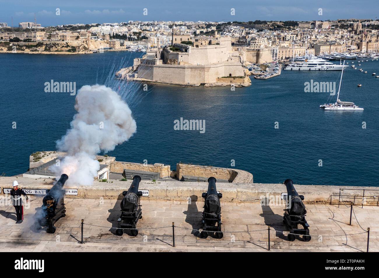 Valletta, Malta, May 1, 2023. The Saluting Battery is a battery of cannons.  Today it is integrated into the public gardens of Upper Barakka, overlooki  Stock Photo - Alamy