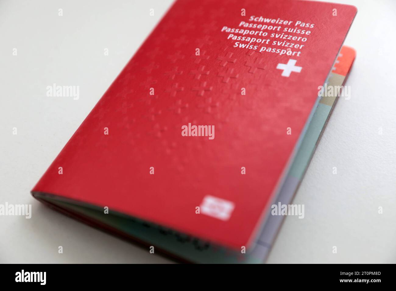 Ein Ausweisdokument Schweizerpass. Ein Ausweisdokument Schweizerpass. *** One identity document